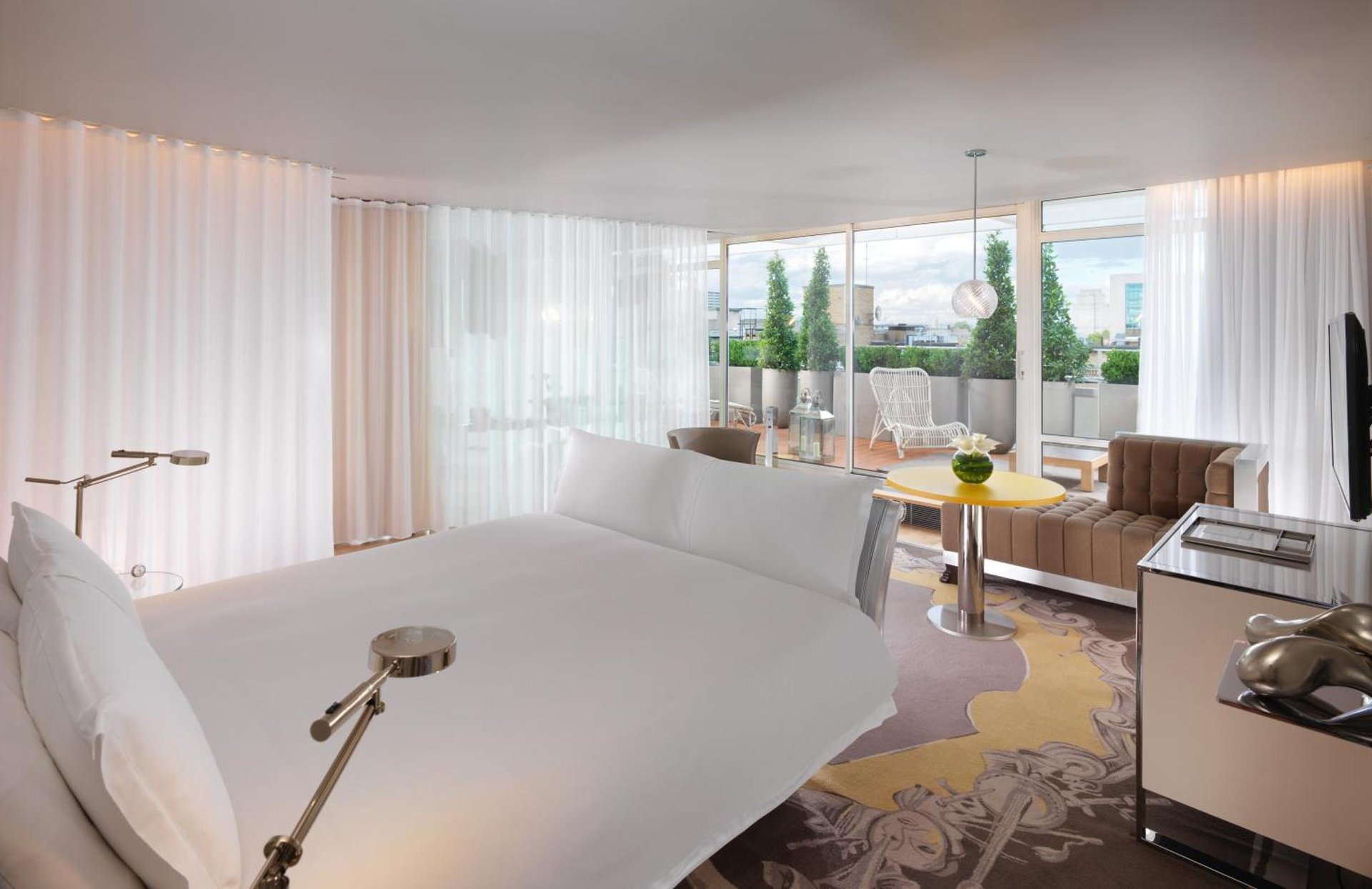 Sanderson London photo 4