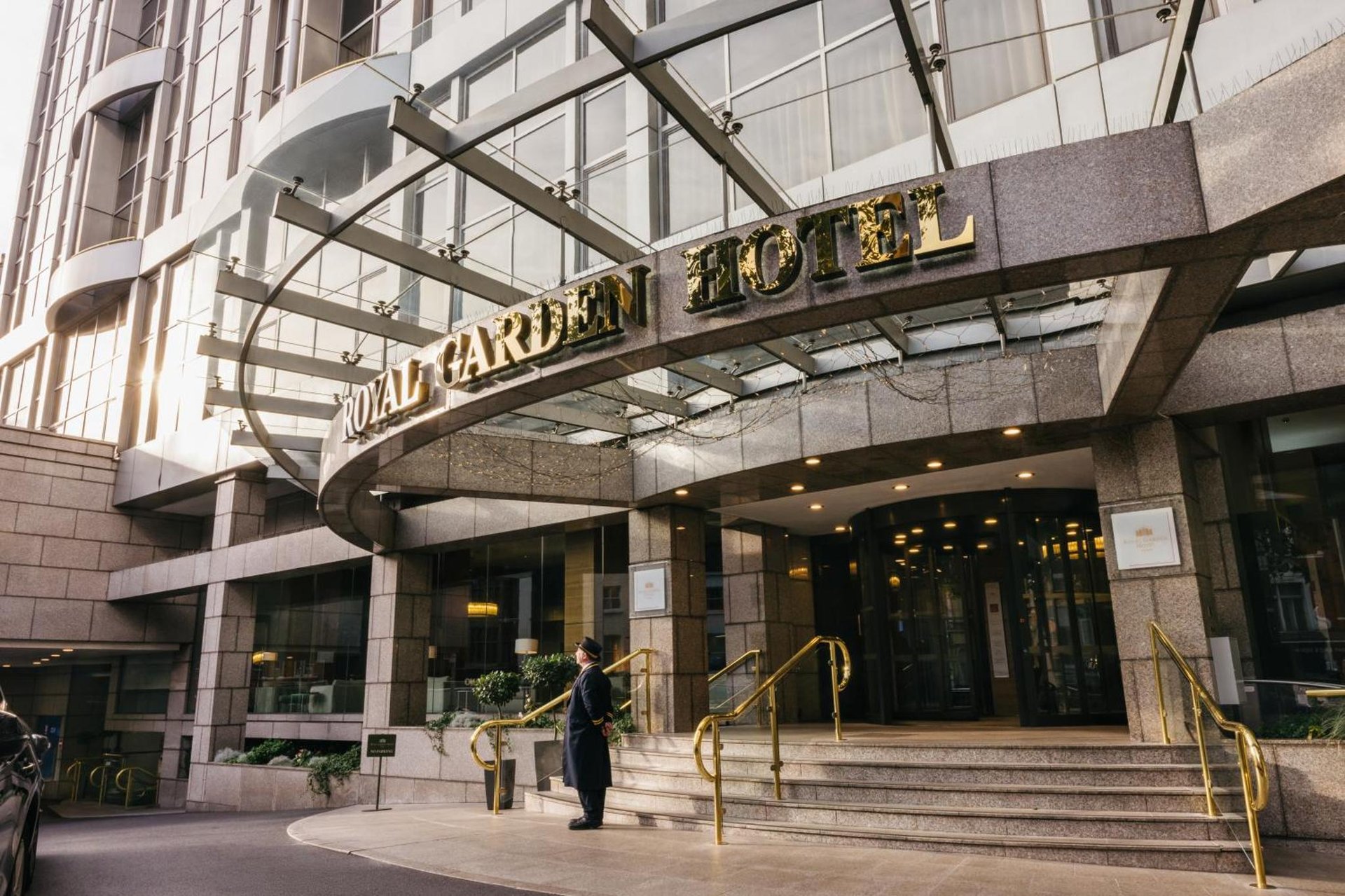 Royal Garden Hotel photo 3