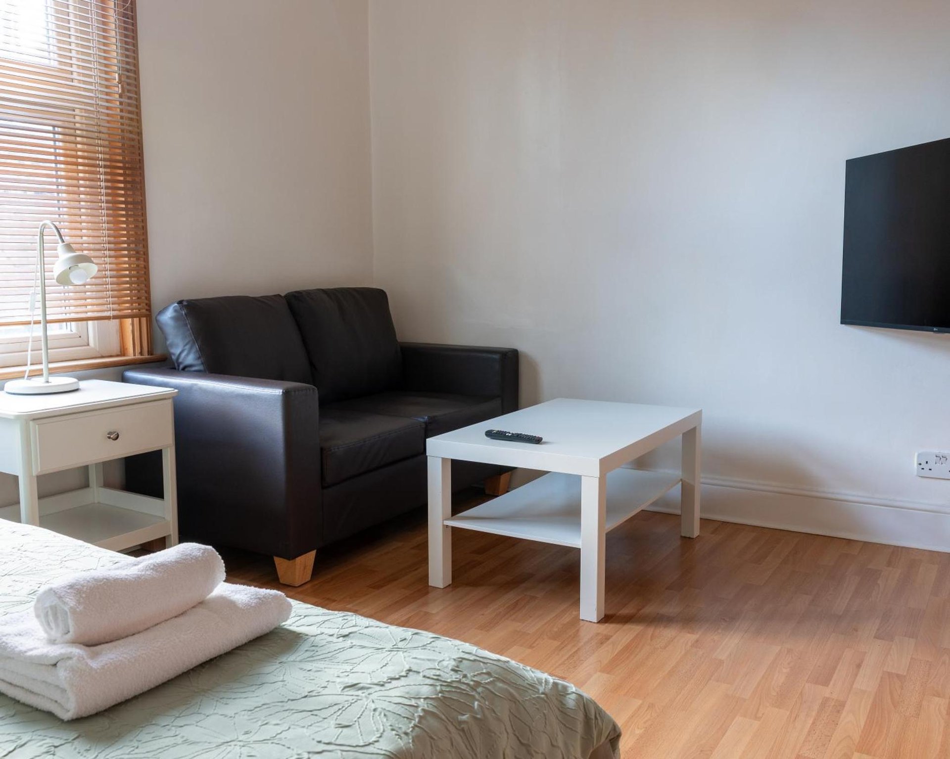 Studio apartment next to Highgate tube station — Greater London, London