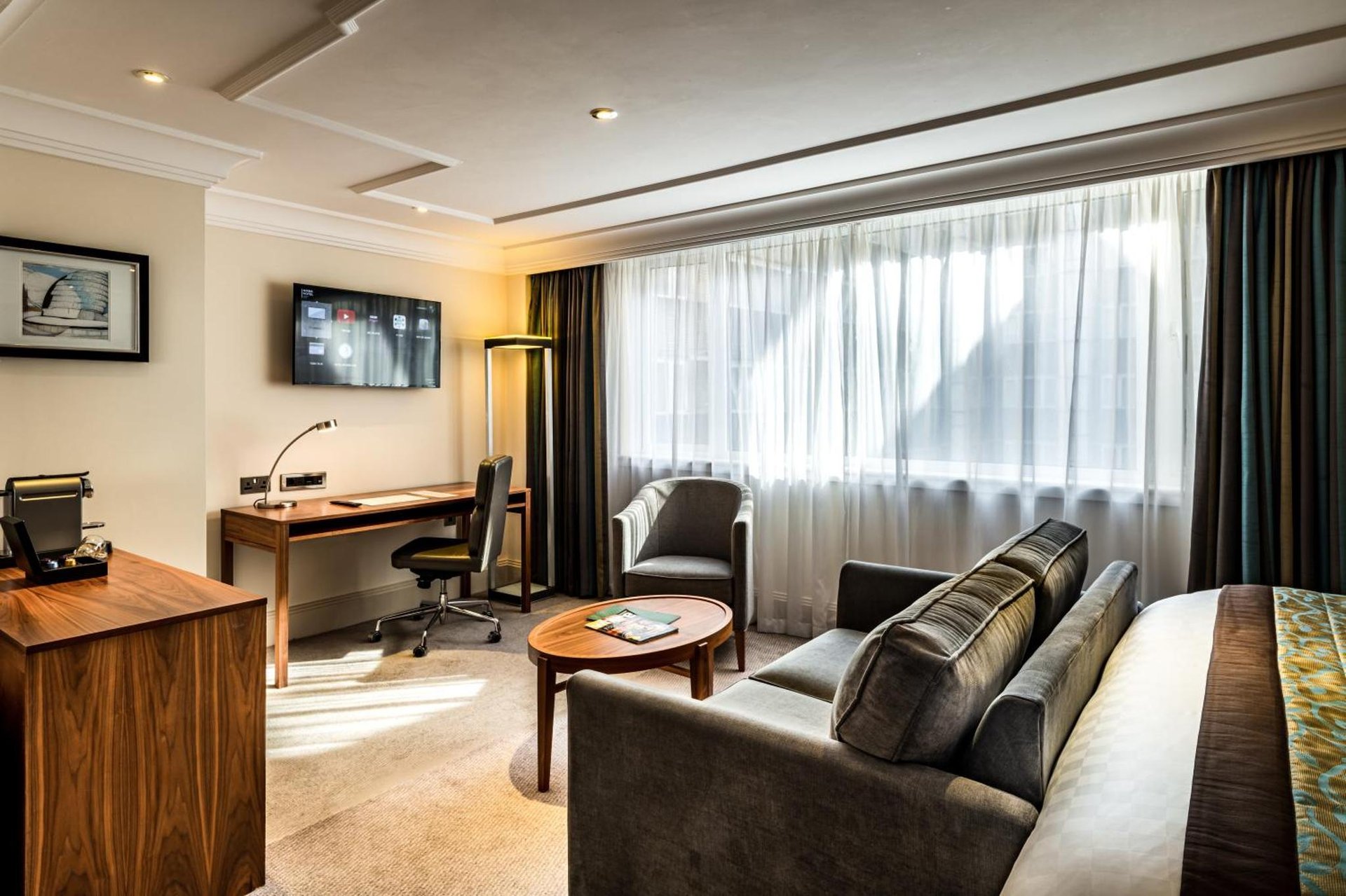 The Marble Arch Hotel, by Thistle photo 4