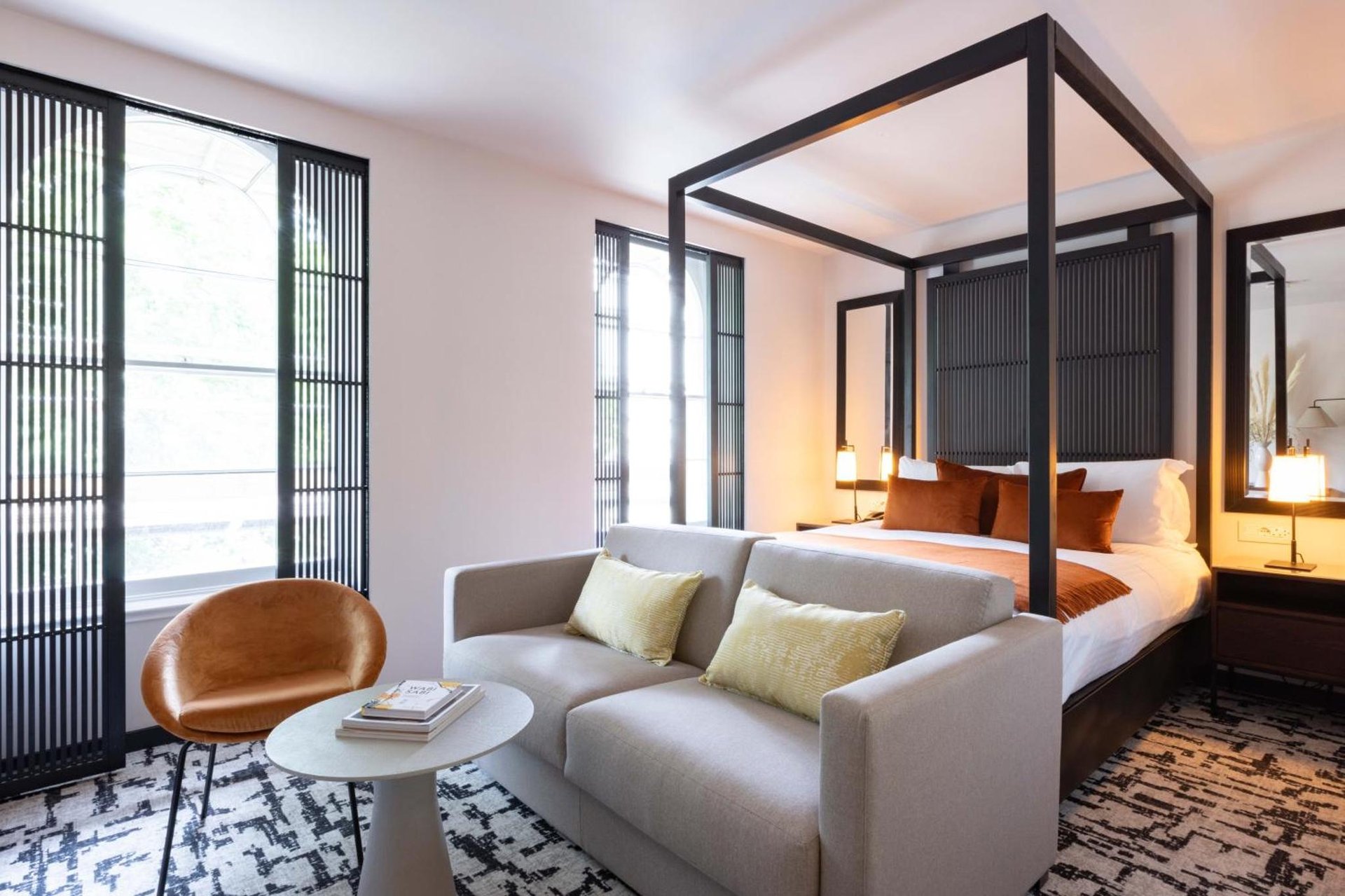 La Suite West - Hyde Park photo 1