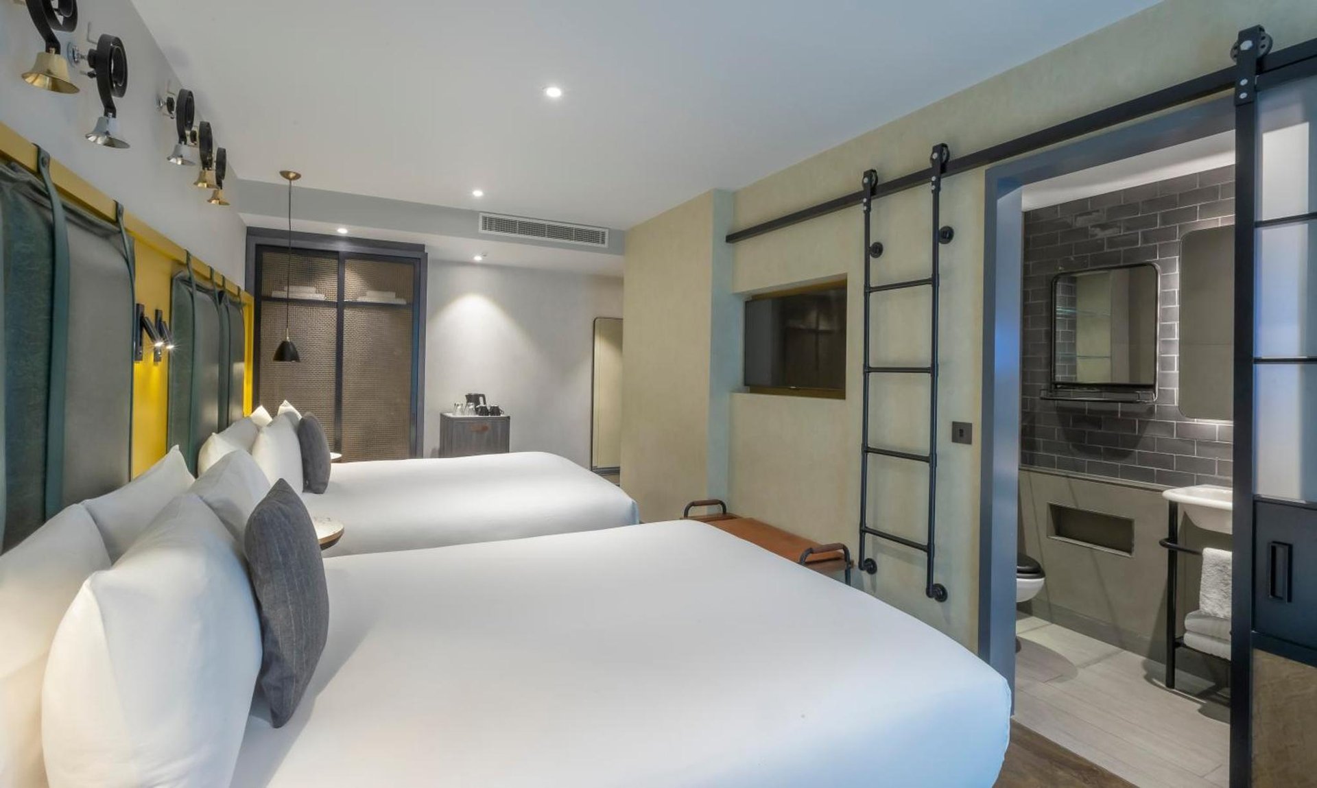 Clayton Hotel City of London, Tower Bridge photo 3