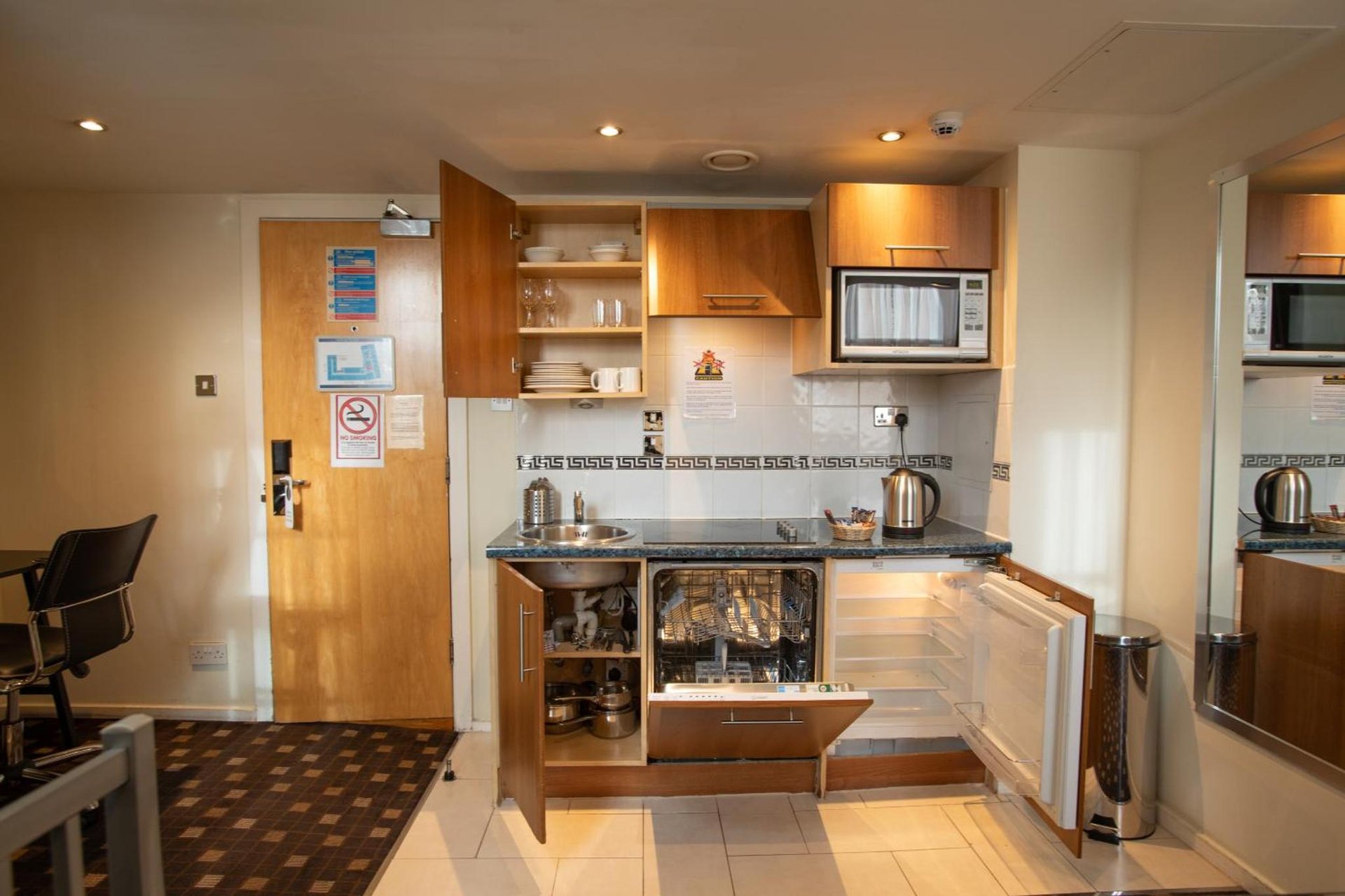 Grand Plaza Serviced Apartments photo 3
