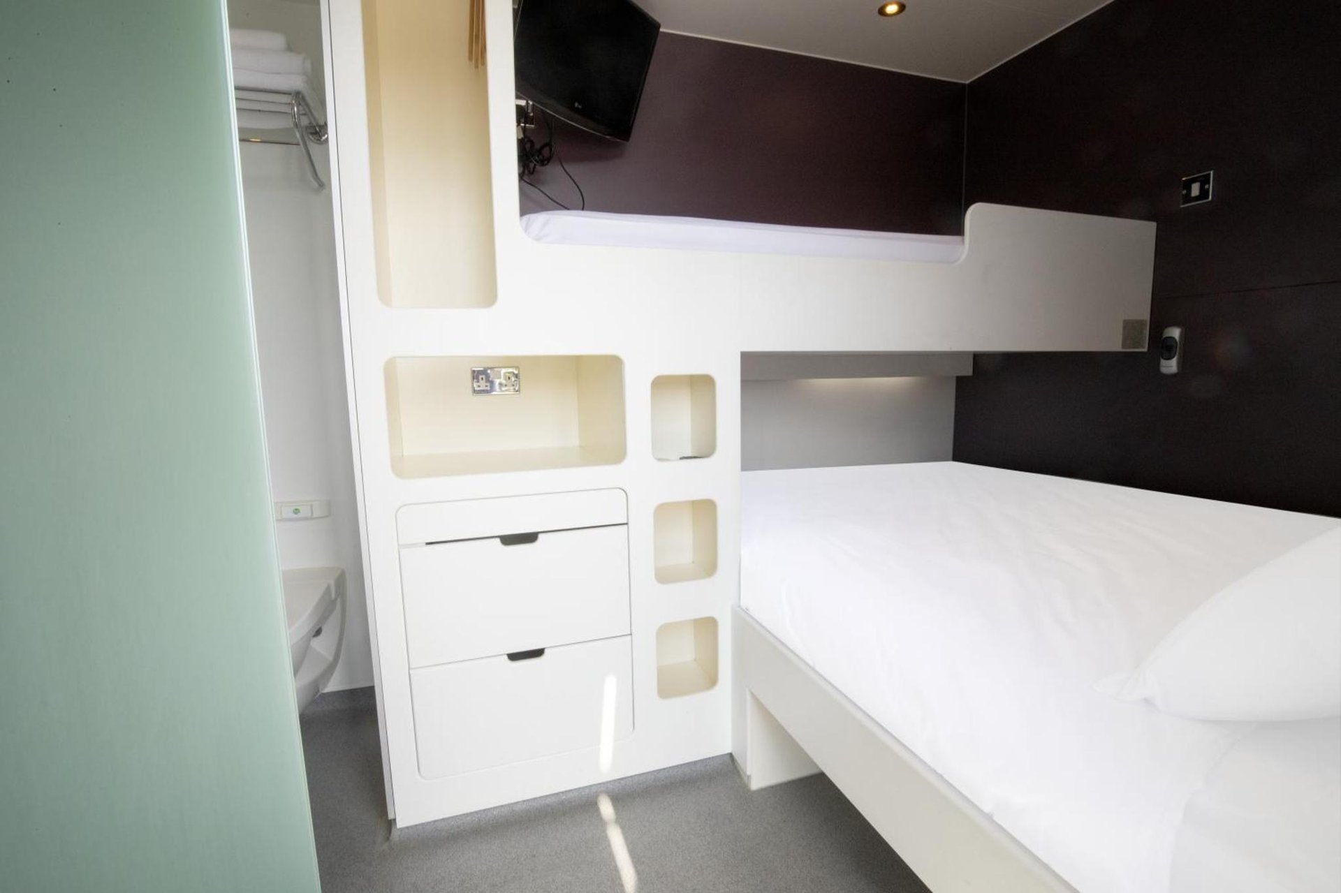 Snoozebox Olympic Park photo 1