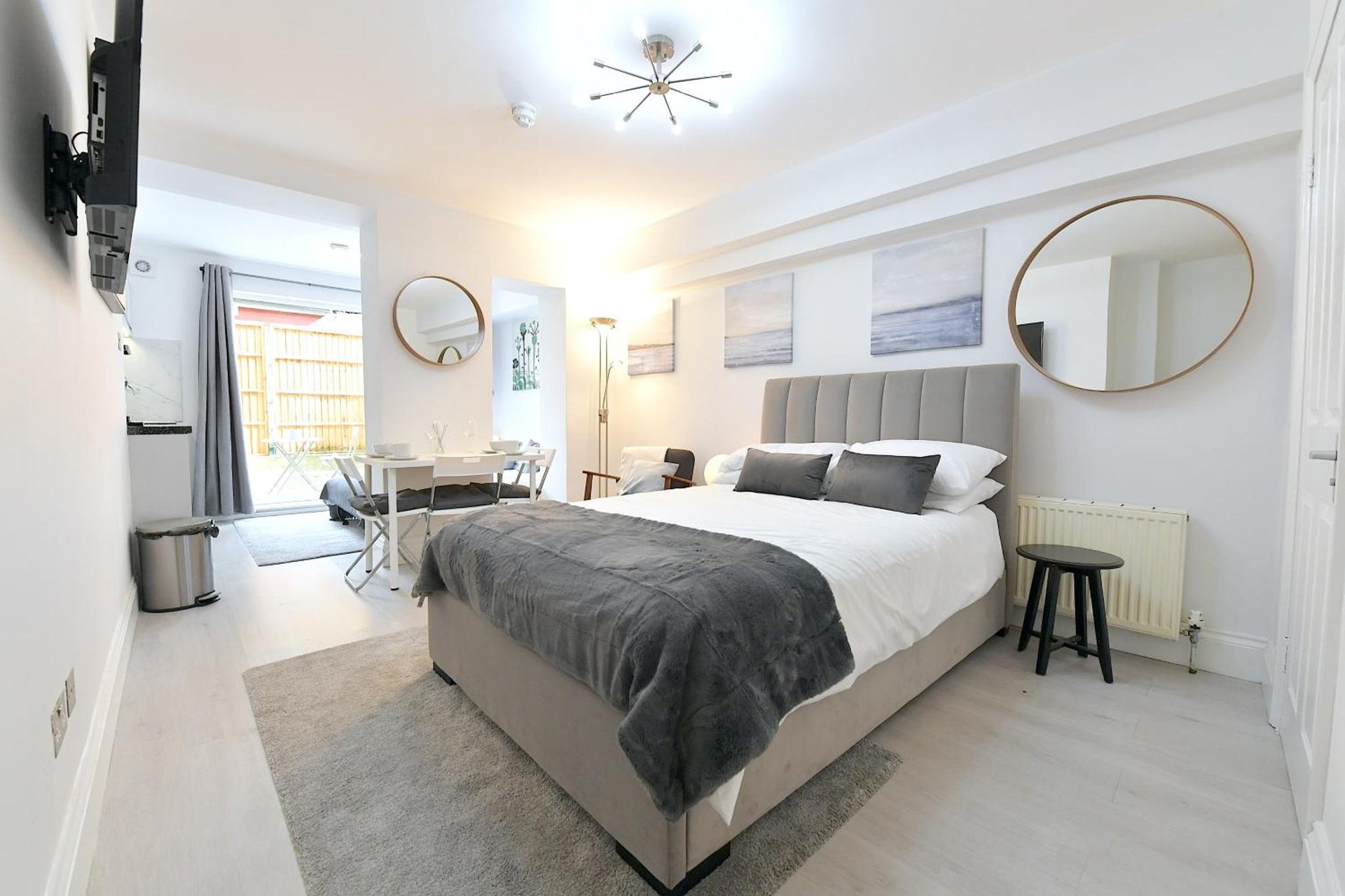 Stylish Studios by Luxestays Shepherds Bush — Greater London, London