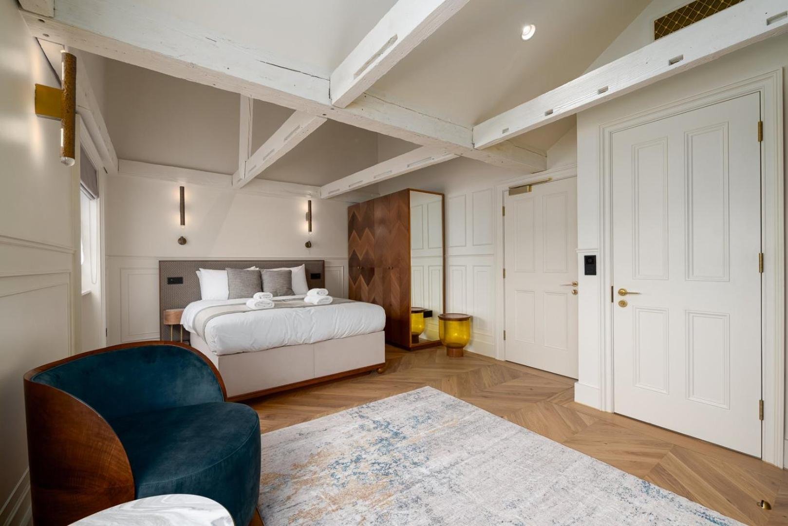 GuestReady - The Fitzroy photo 2