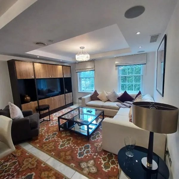 Buckingham Palace Residences by Aeria Apartments — Westminster & Mayfair, London