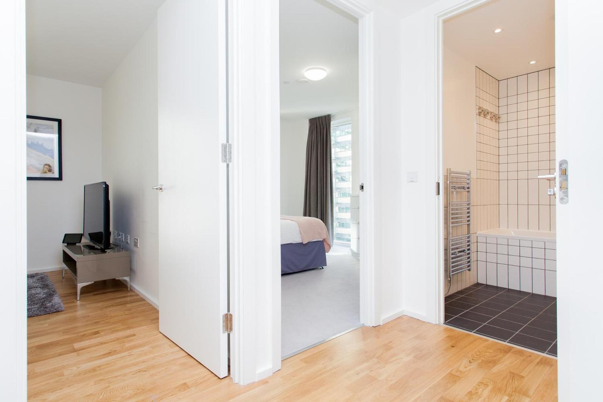 Clover Court by Aeria Apartments photo 2