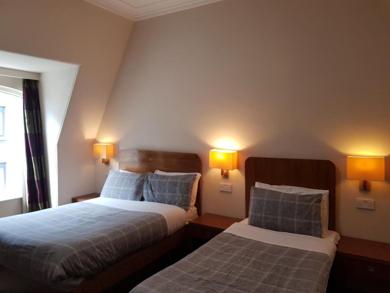 Photo of Family Room #27