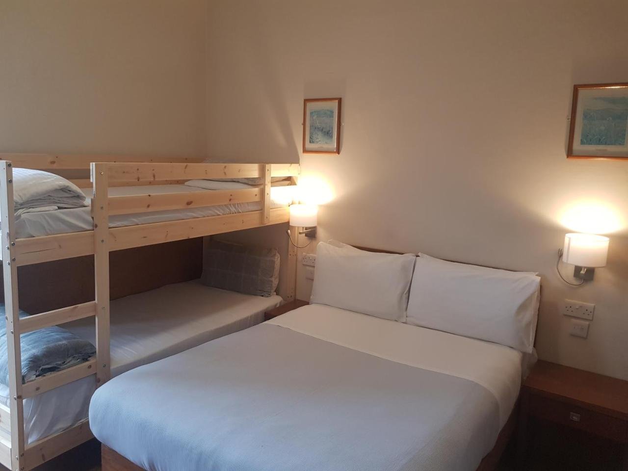 Photo of Quadruple Room #5