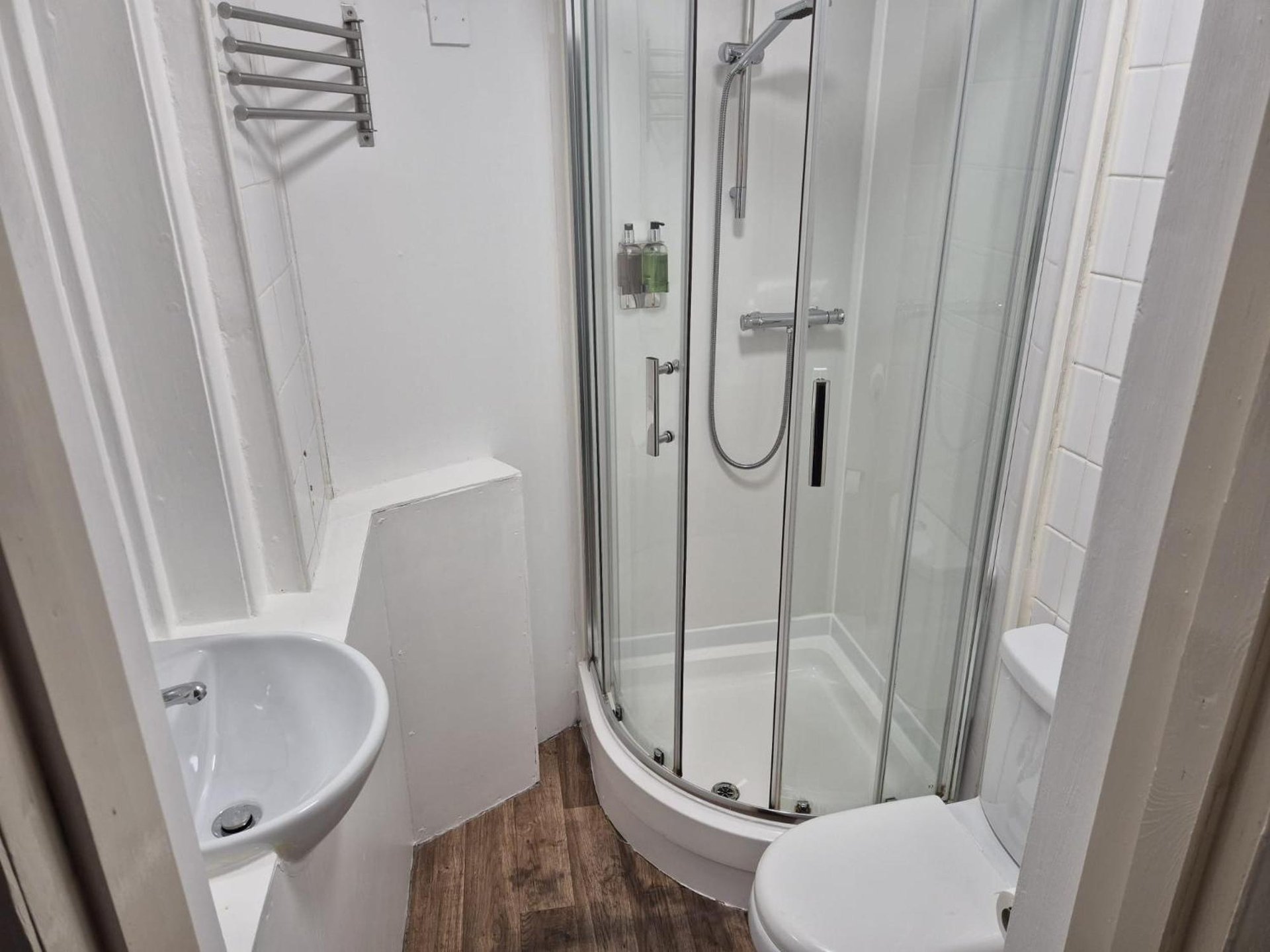 Family Room (3 Adults)