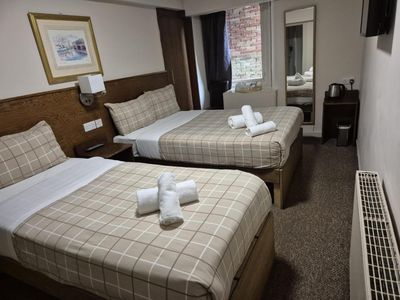 Family Room (3 Adults)