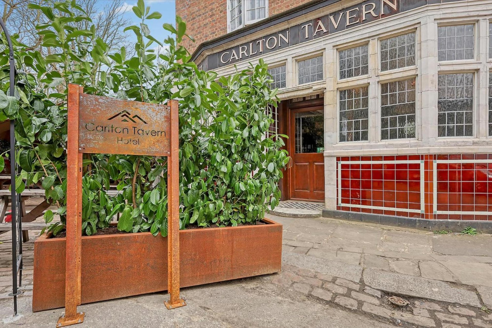The Carlton Tavern Hotel photo 1