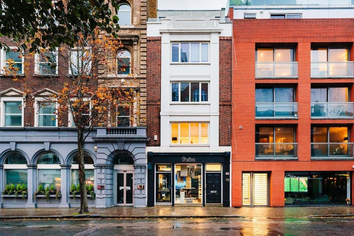 Prime Location in Farringdon Large One Bedroom Flat — Greater London, London
