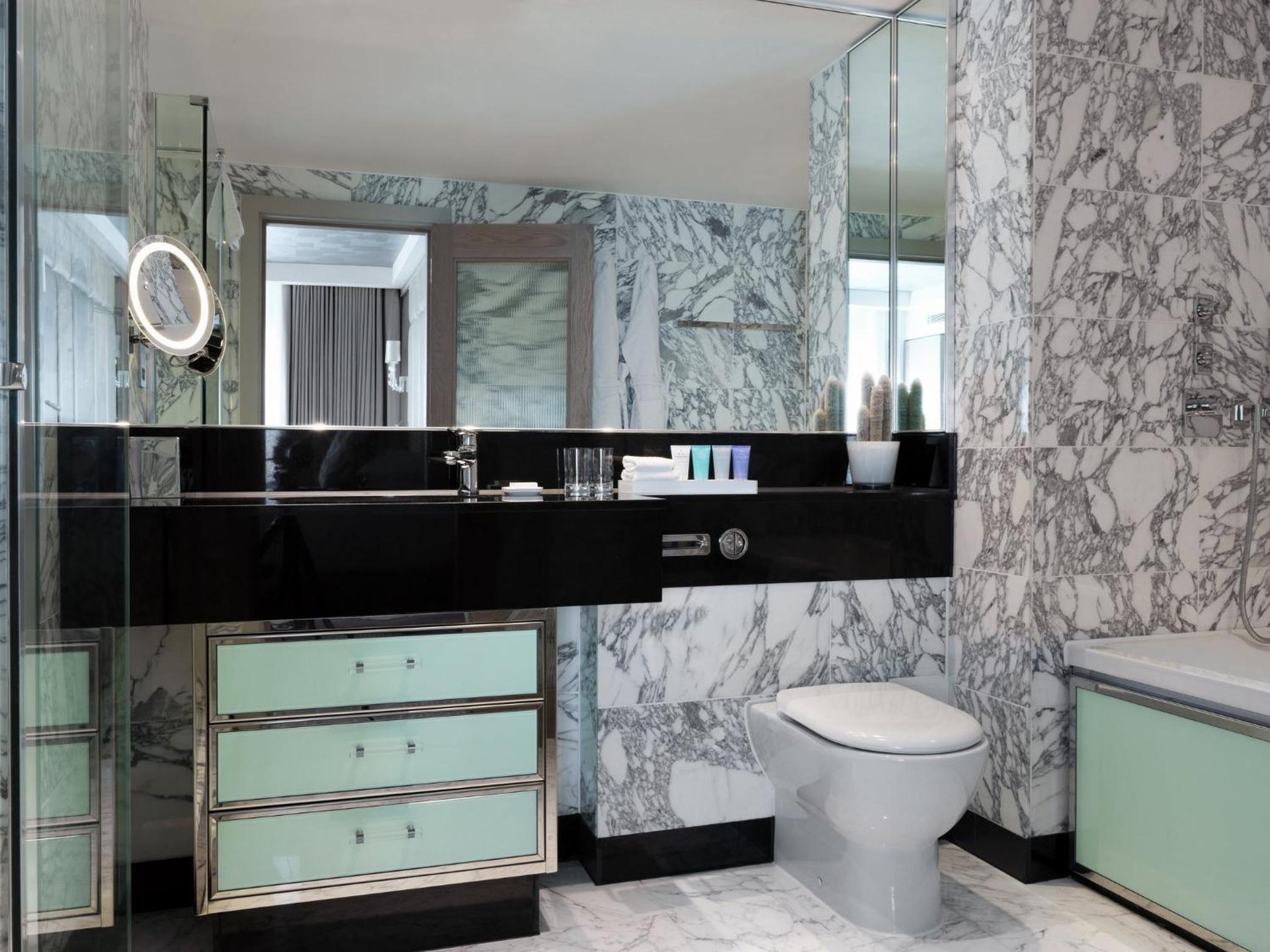 The Marylebone Hotel photo 2