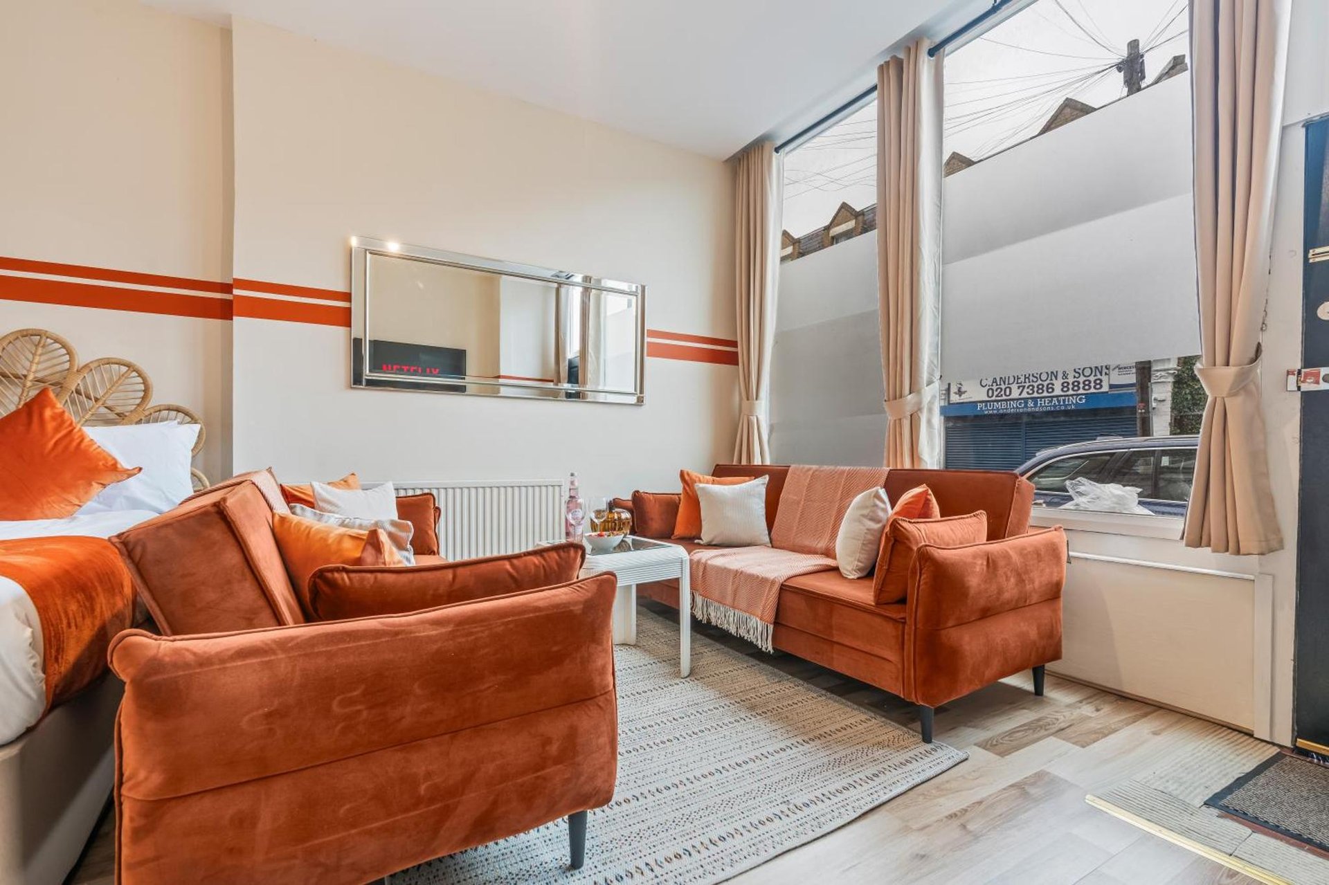 Stylish 3 Bed Fulham Sleeps 10, Stamford Bridge photo 4