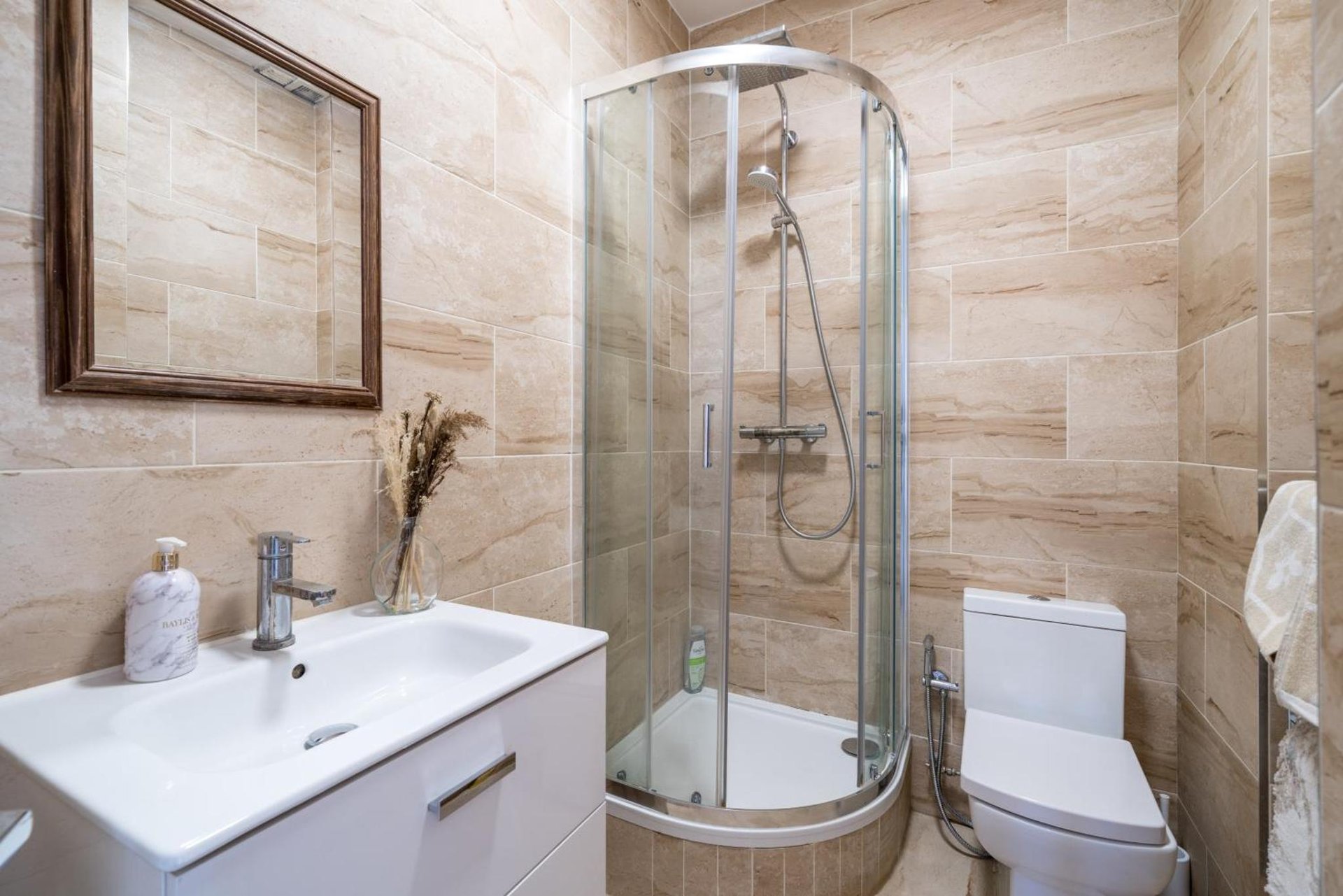Elegant 4 Bed Flat Opposite Hyde Park photo 2