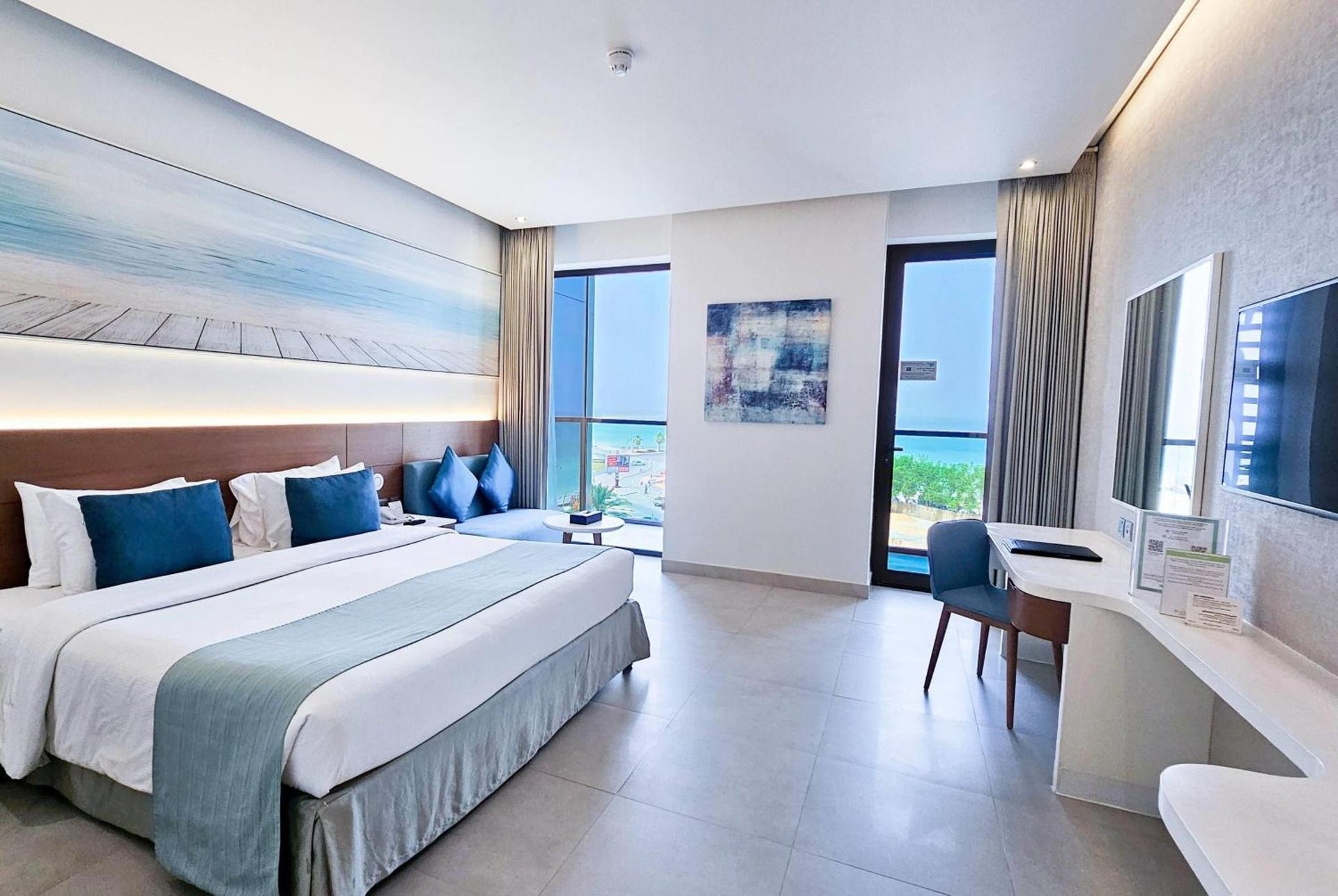 Wyndham Garden Ajman Corniche