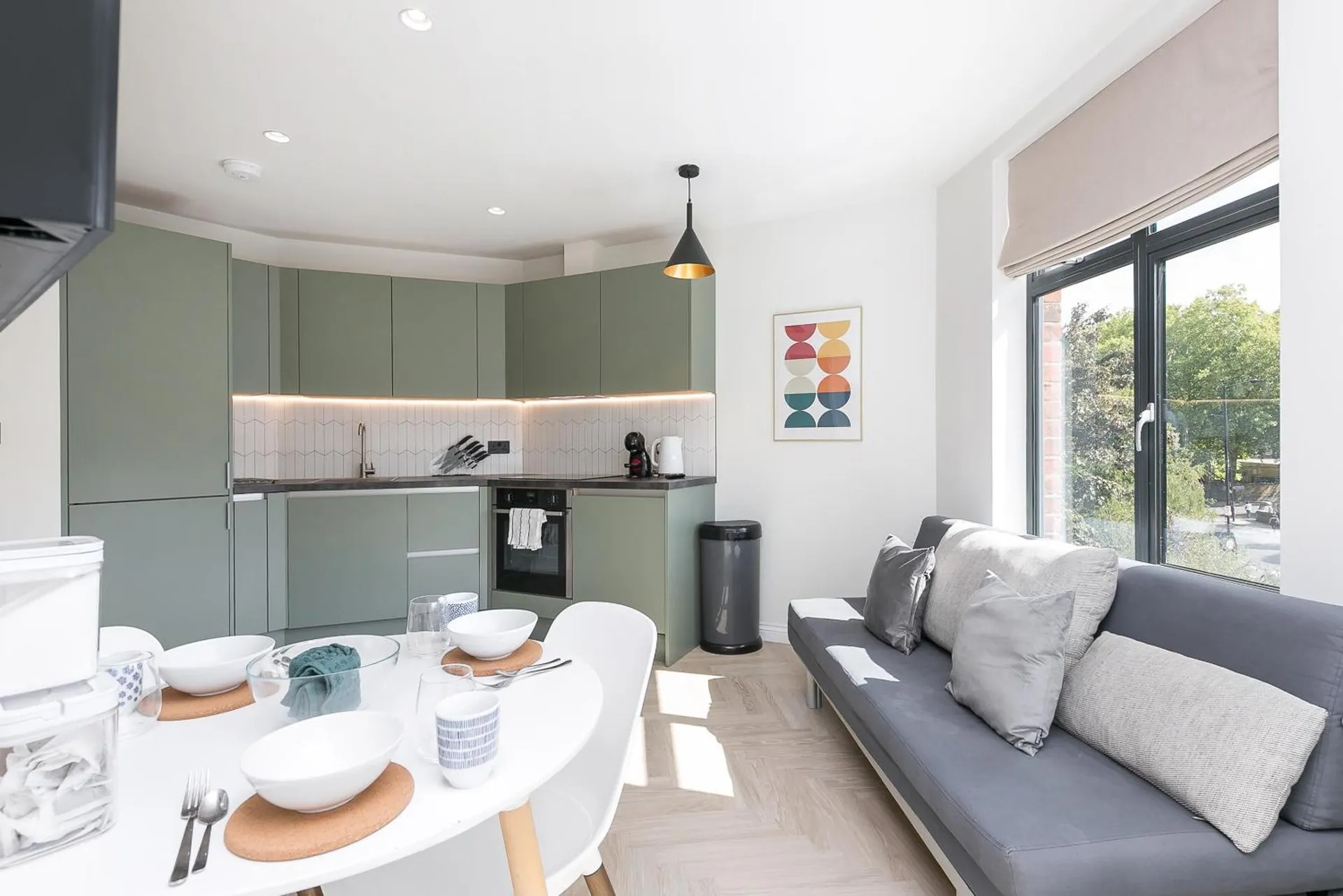 Luxe 2 bed - 20 minutes from Central London