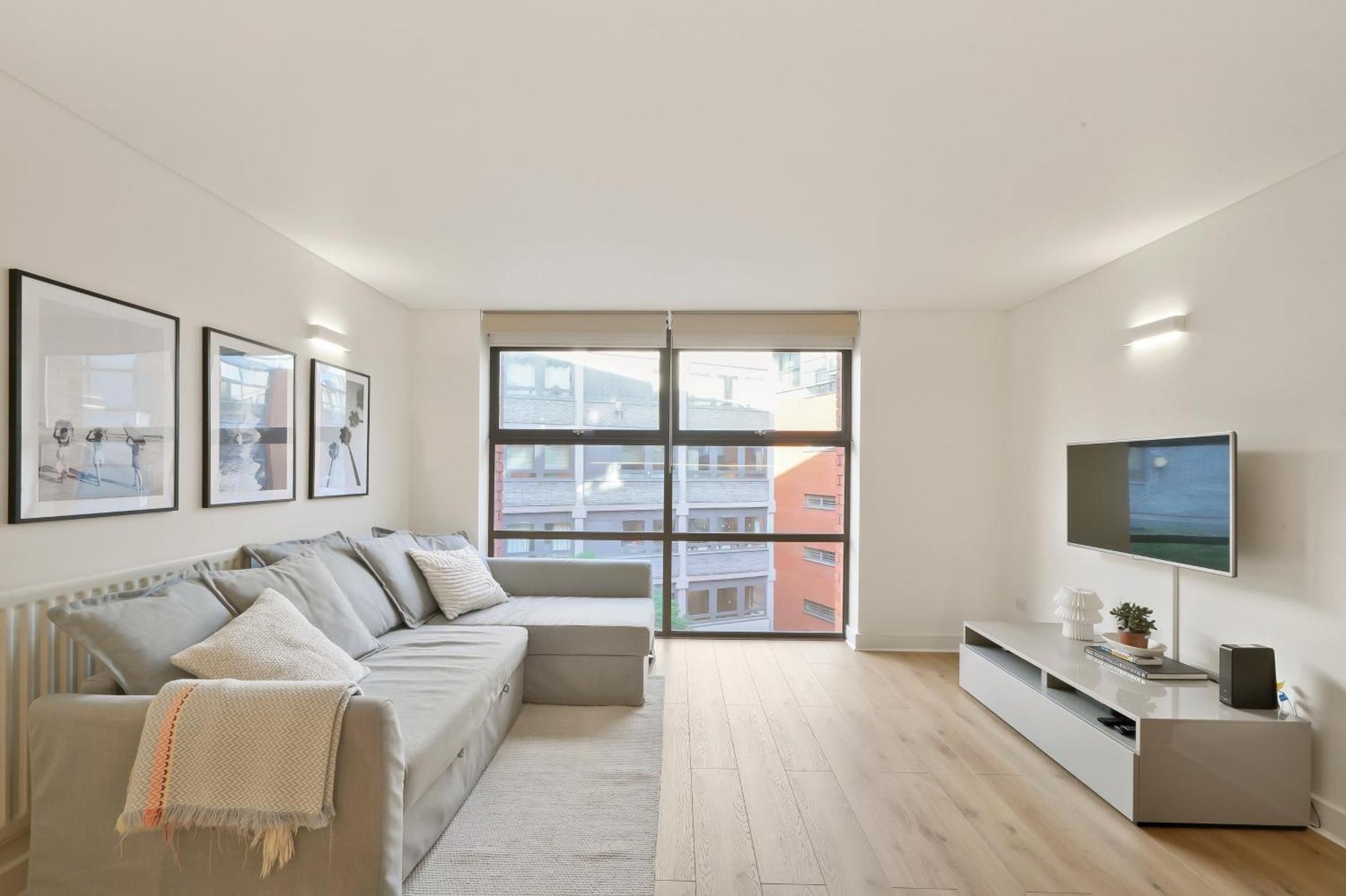 Flat 315, 33 Birtton Street photo 4