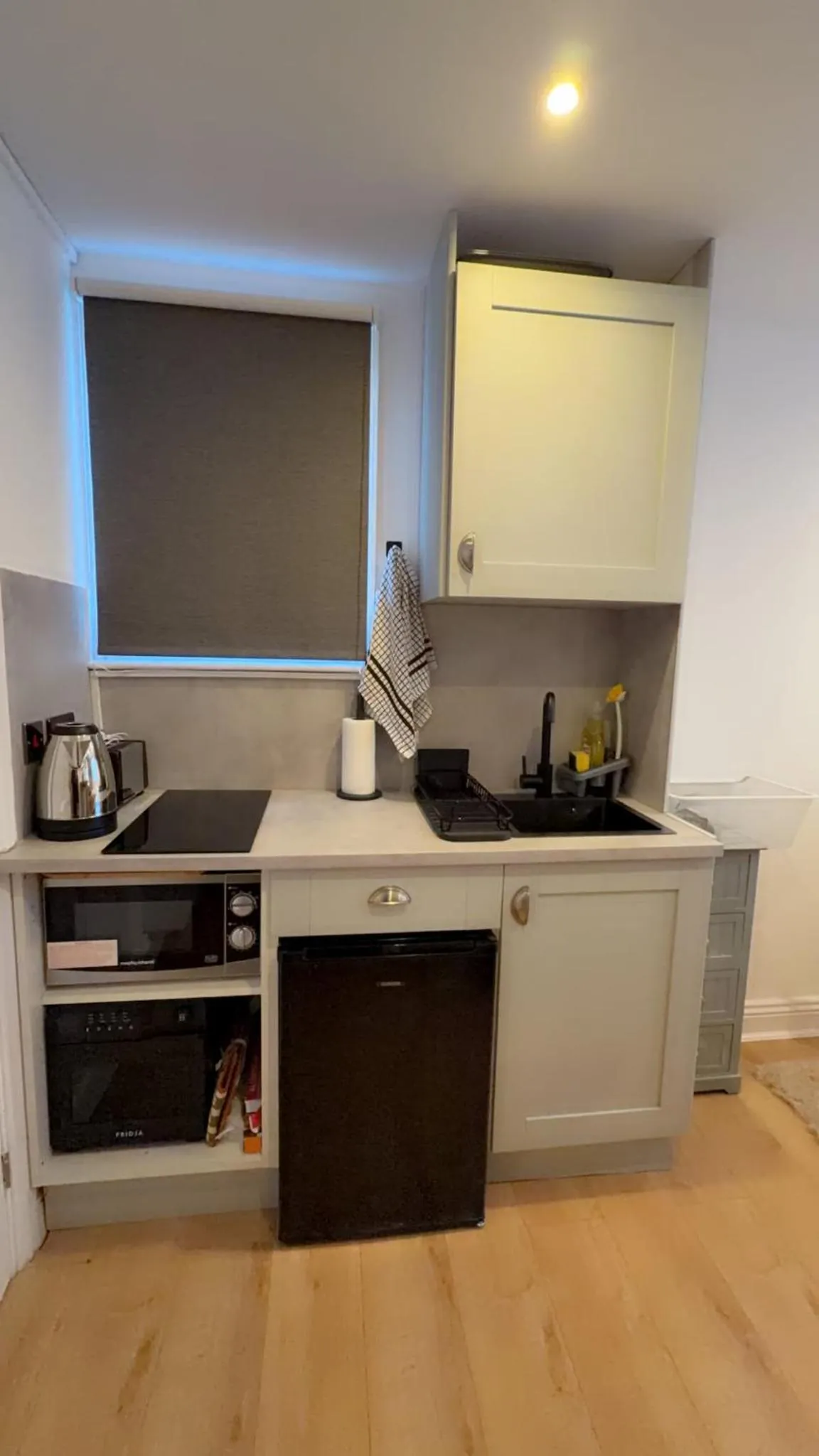 Cosy central studio close to local attractions