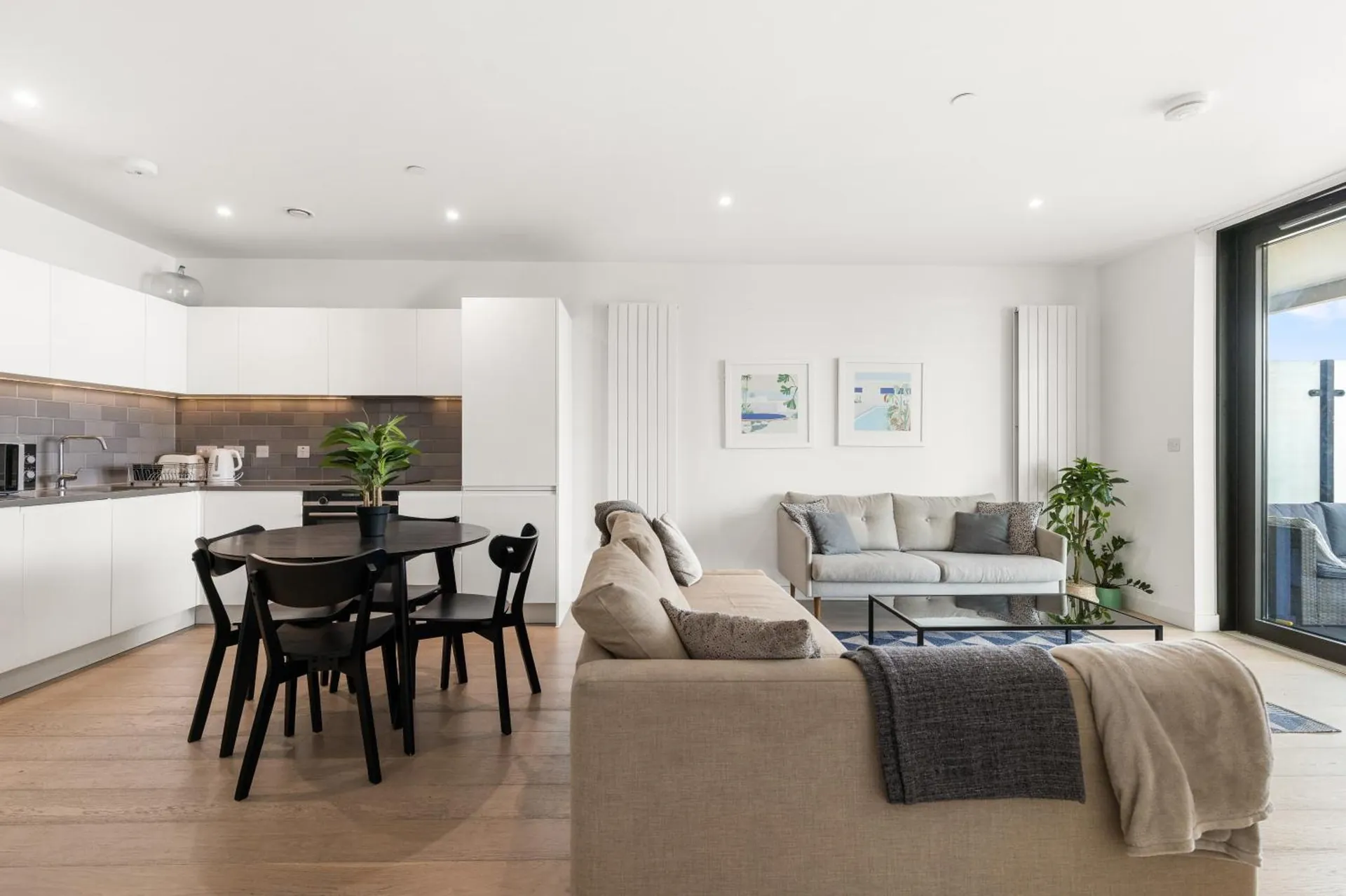 Spacious modern 1 bed Apartment.