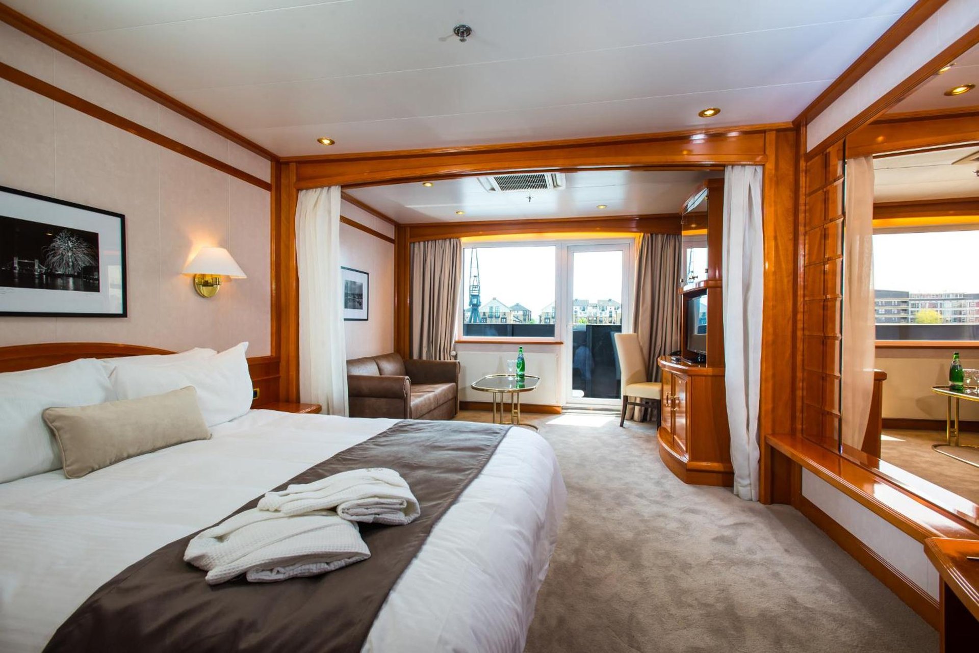 Sunborn London Yacht Hotel photo 1