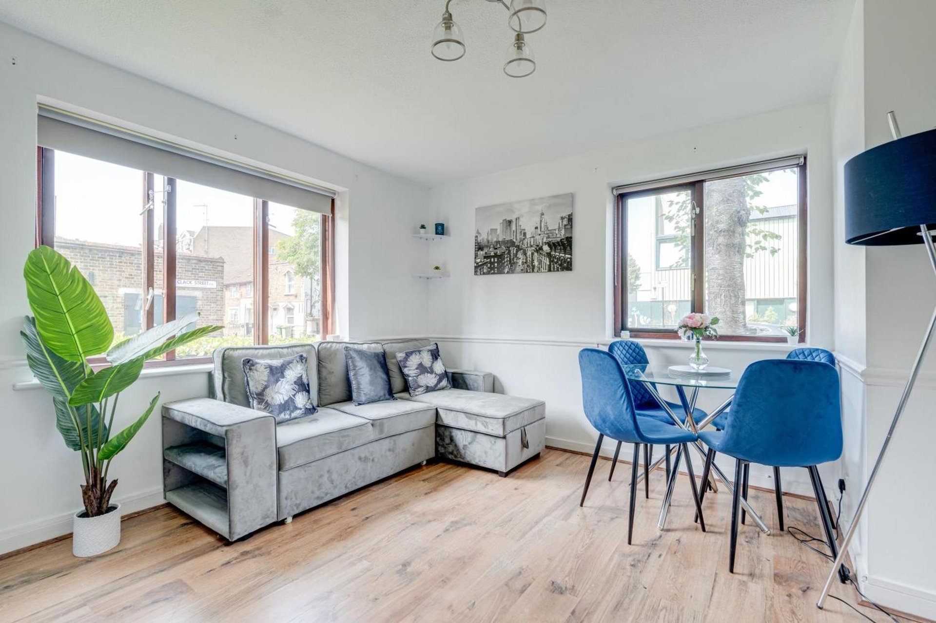 CanadaWater-2bedroom-1Bathroom-Free Parking — Greater London, London