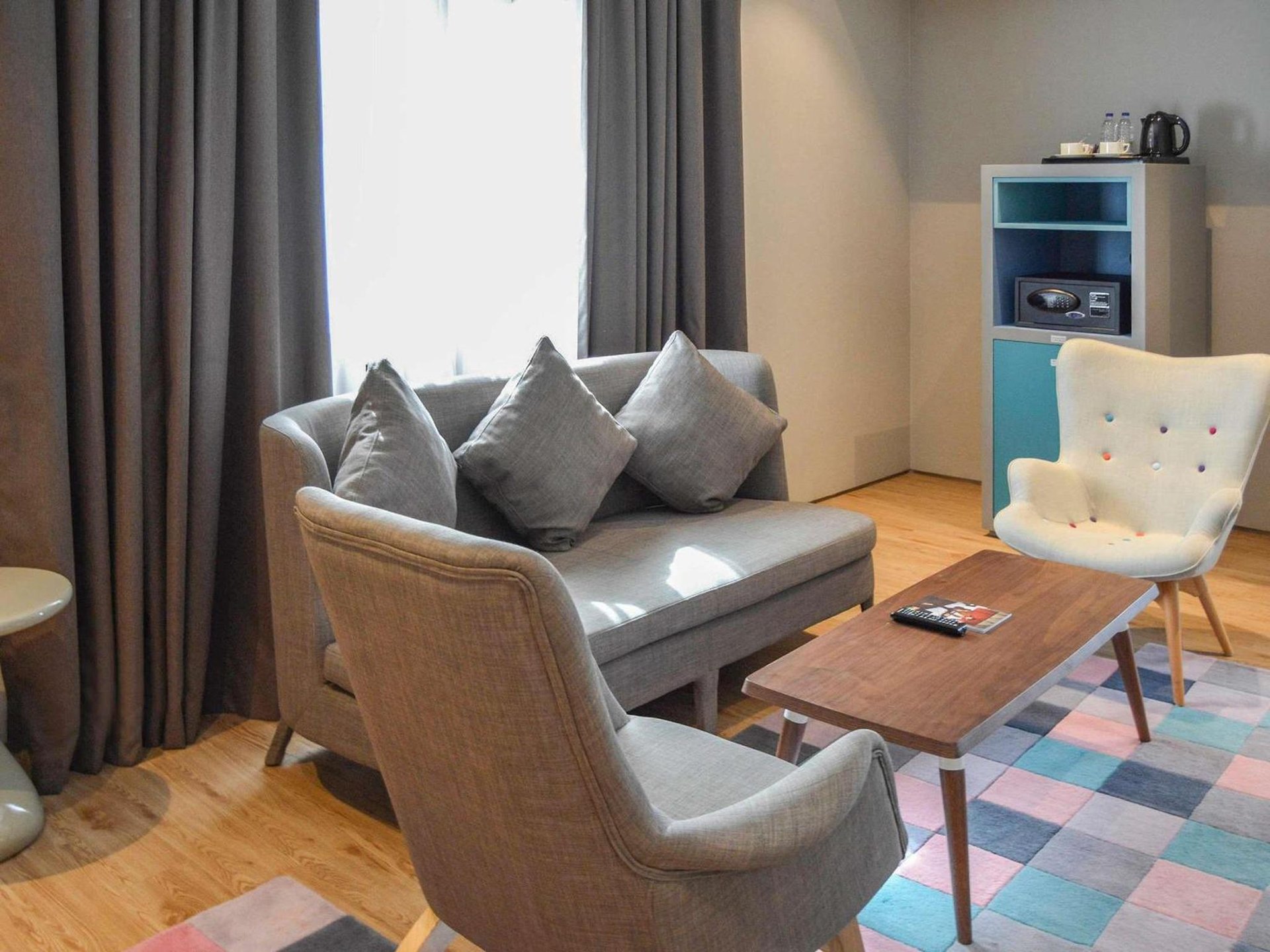 Double Suite with a Living Room