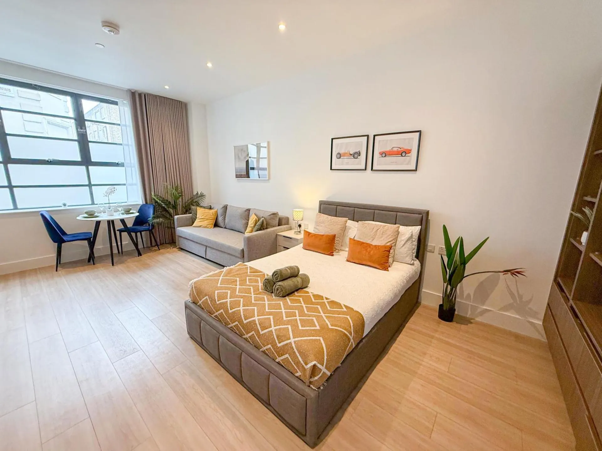 3-Bedroom with Balcony and Studio Apartments in St Johns Wood near Marylebone & Regents Park by NourNest Apartments