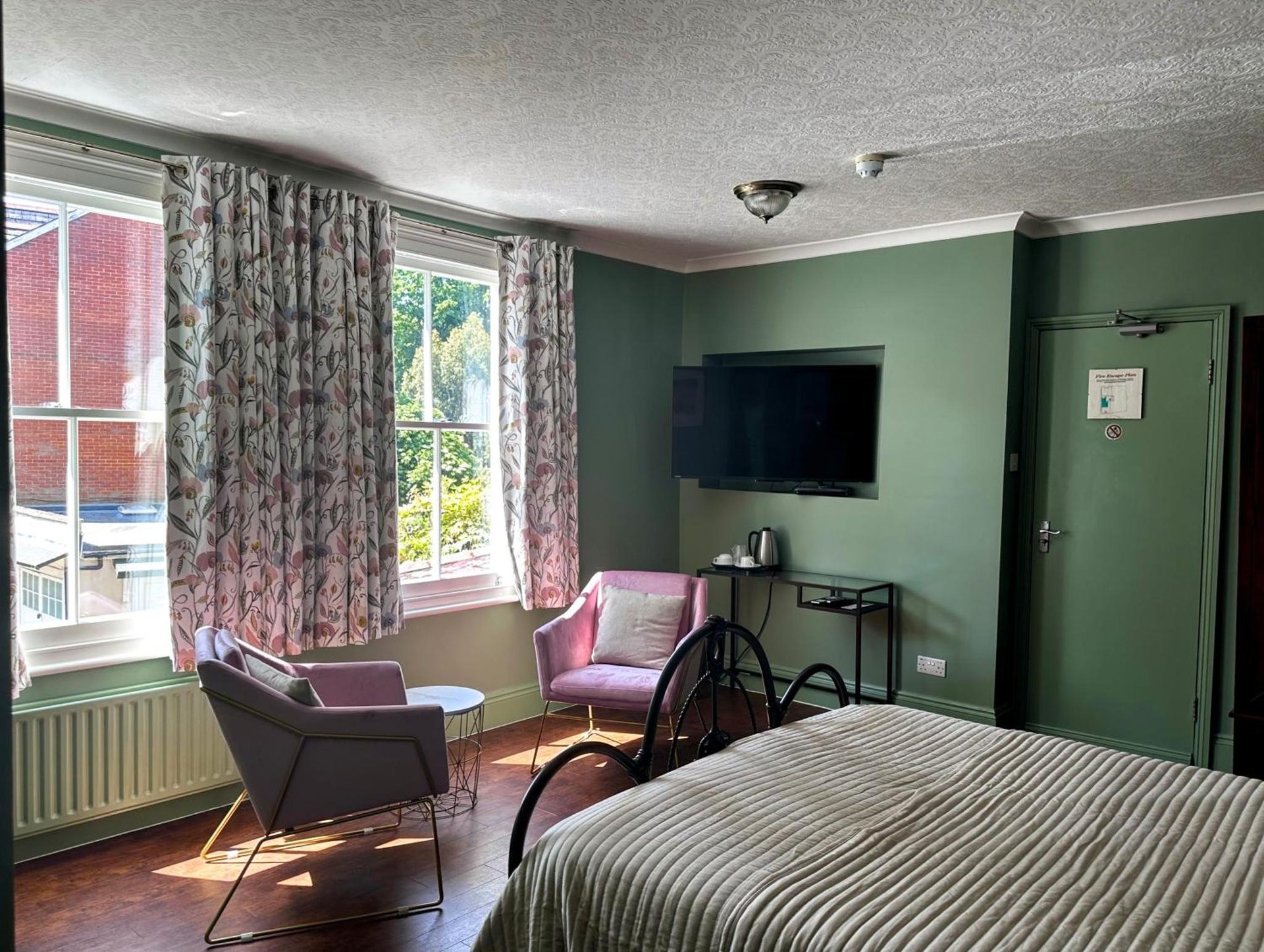 Balham Lodge photo 3