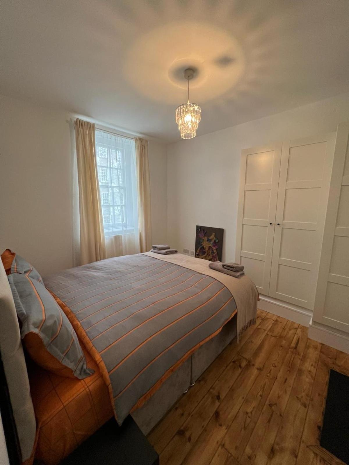 1 Bed Apartment - Centrally Located In The Heart of Westminster photo 3