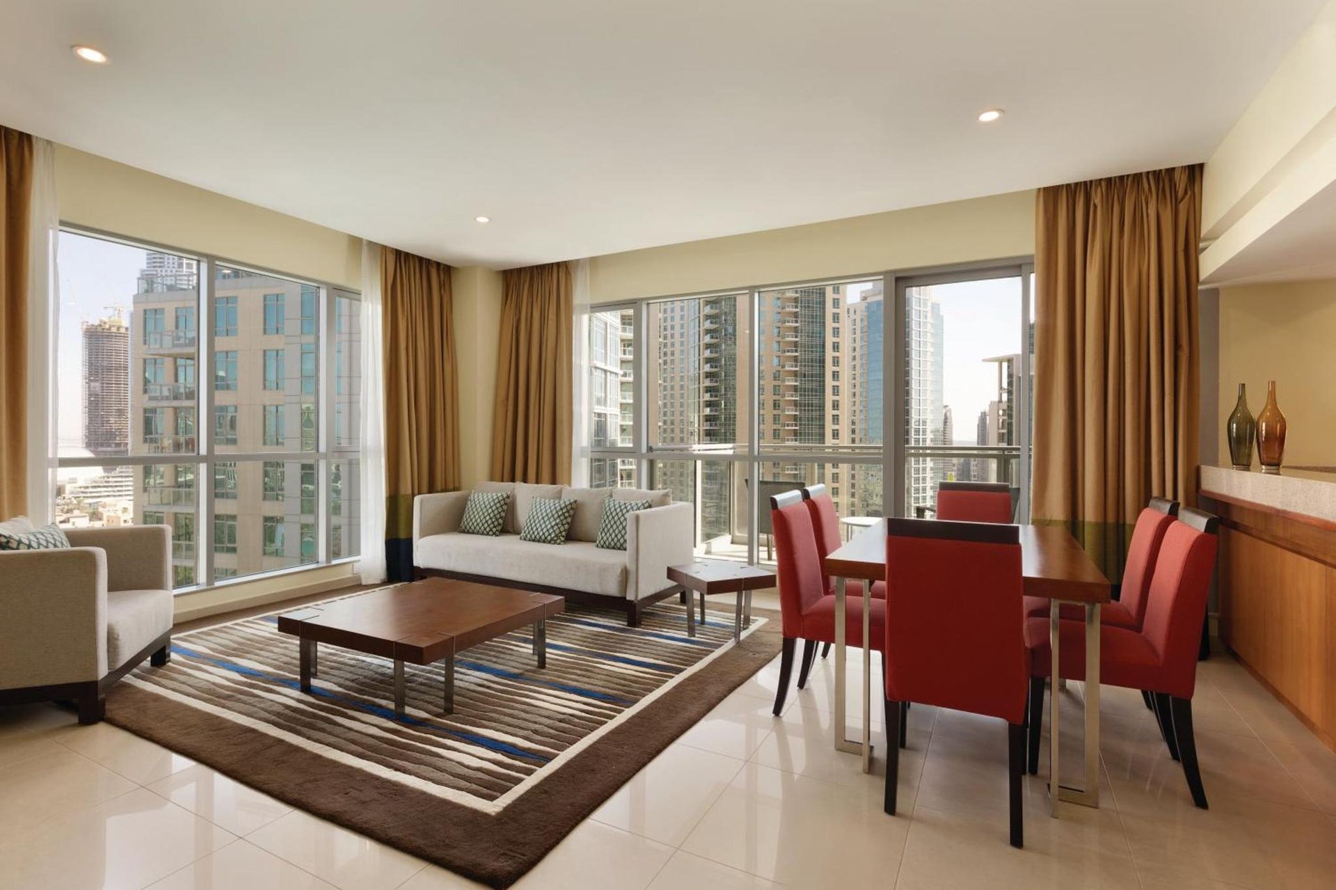 Ramada by Wyndham Downtown Dubai - Image 4