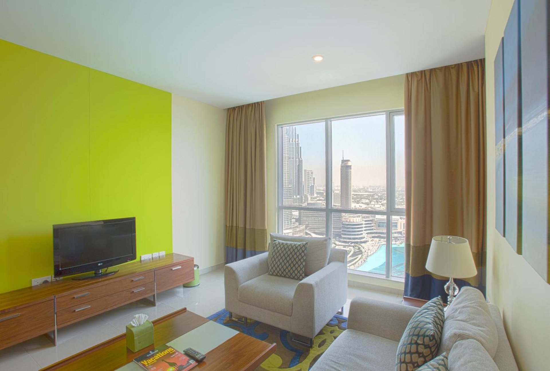 1 Bedroom, King, Burj Khalifa/Fountain View, Smoking