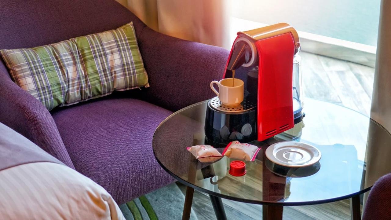 Premium Room with Balcony and Palm Sea View - Club Lounge Access