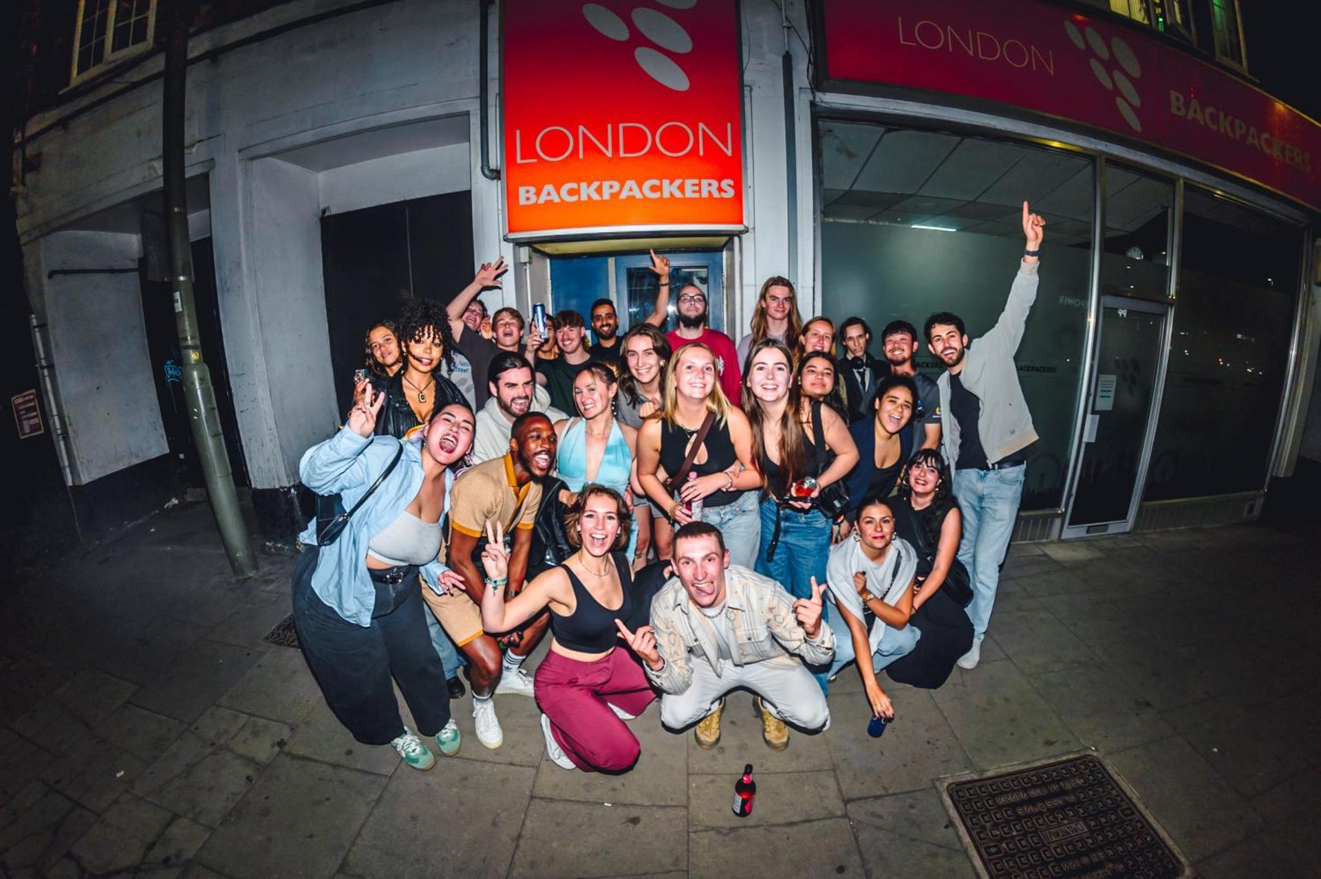 London Backpackers Youth Hostel 18 - 35 Years Old Only — Greater London, London