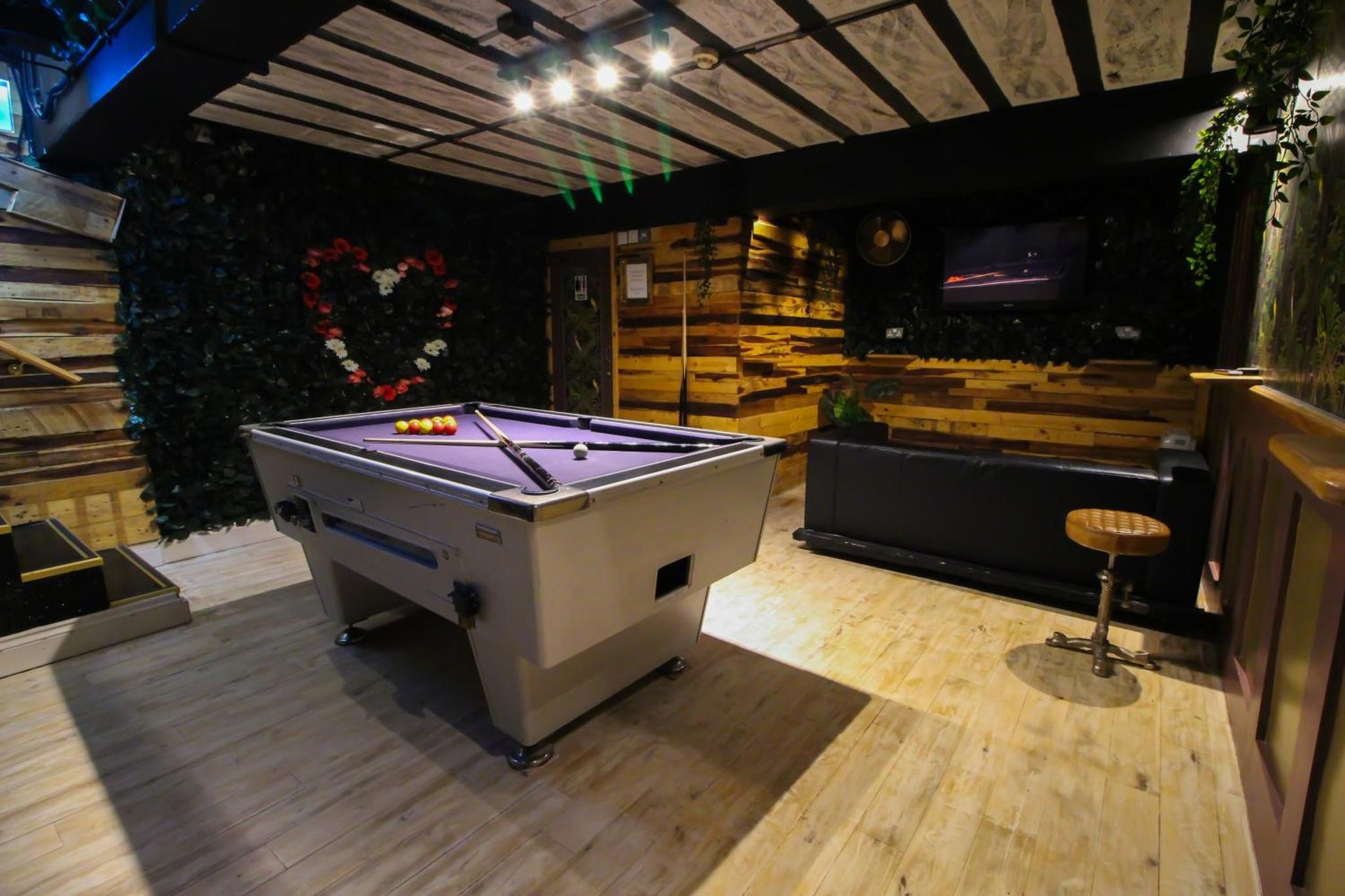 London Backpackers Youth Hostel 18 - 35 Years Old Only photo 3