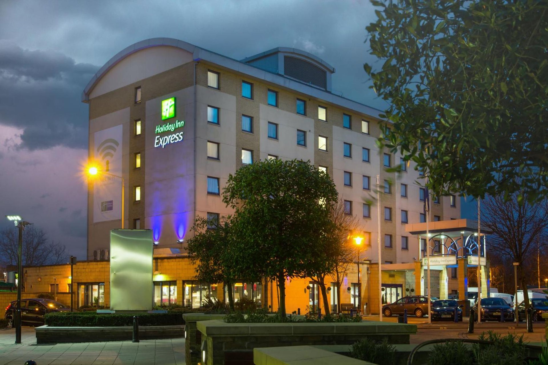 Holiday Inn Express London - Wandsworth by IHG photo 1