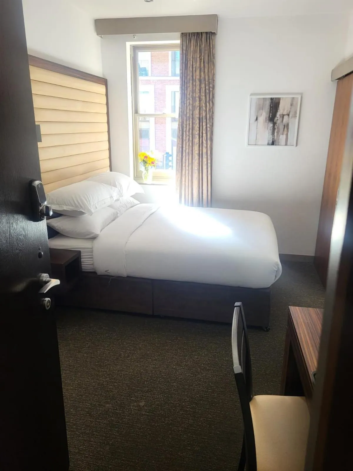 Central Boutique Room 302