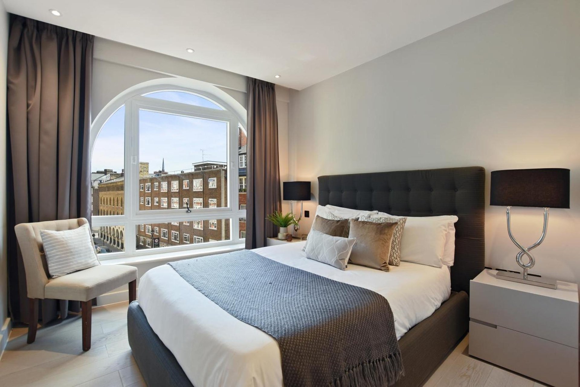 Vauxhall Bridge Road by Aeria Apartments photo 1