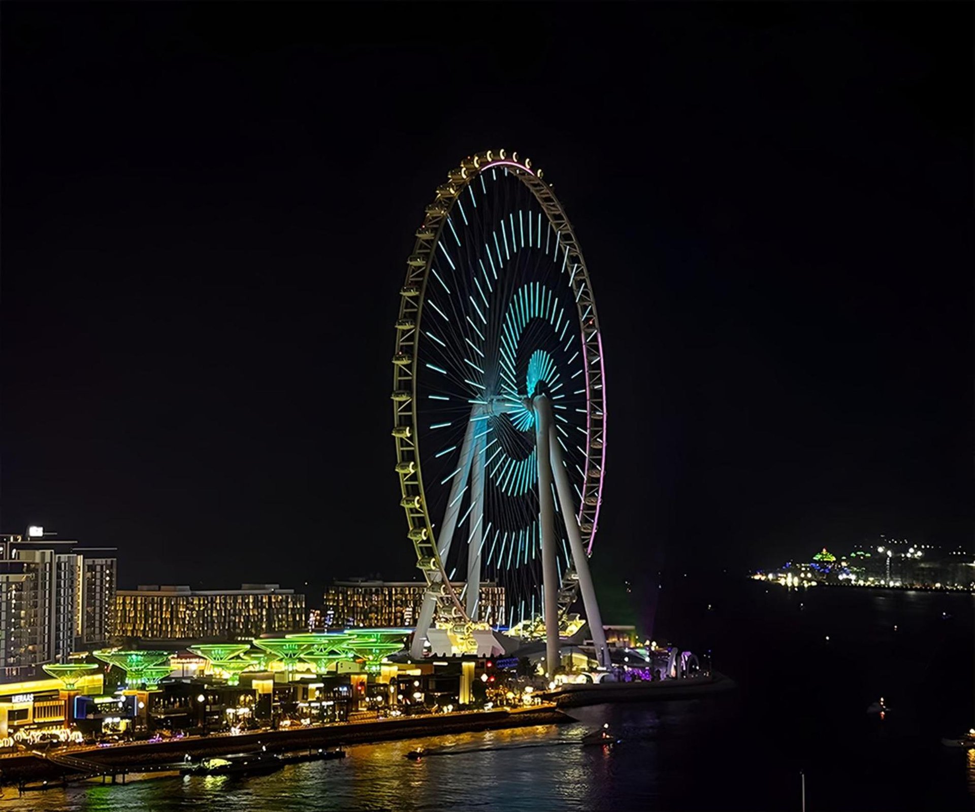 Ramada Hotel, Suites and Apartments by Wyndham Dubai JBR