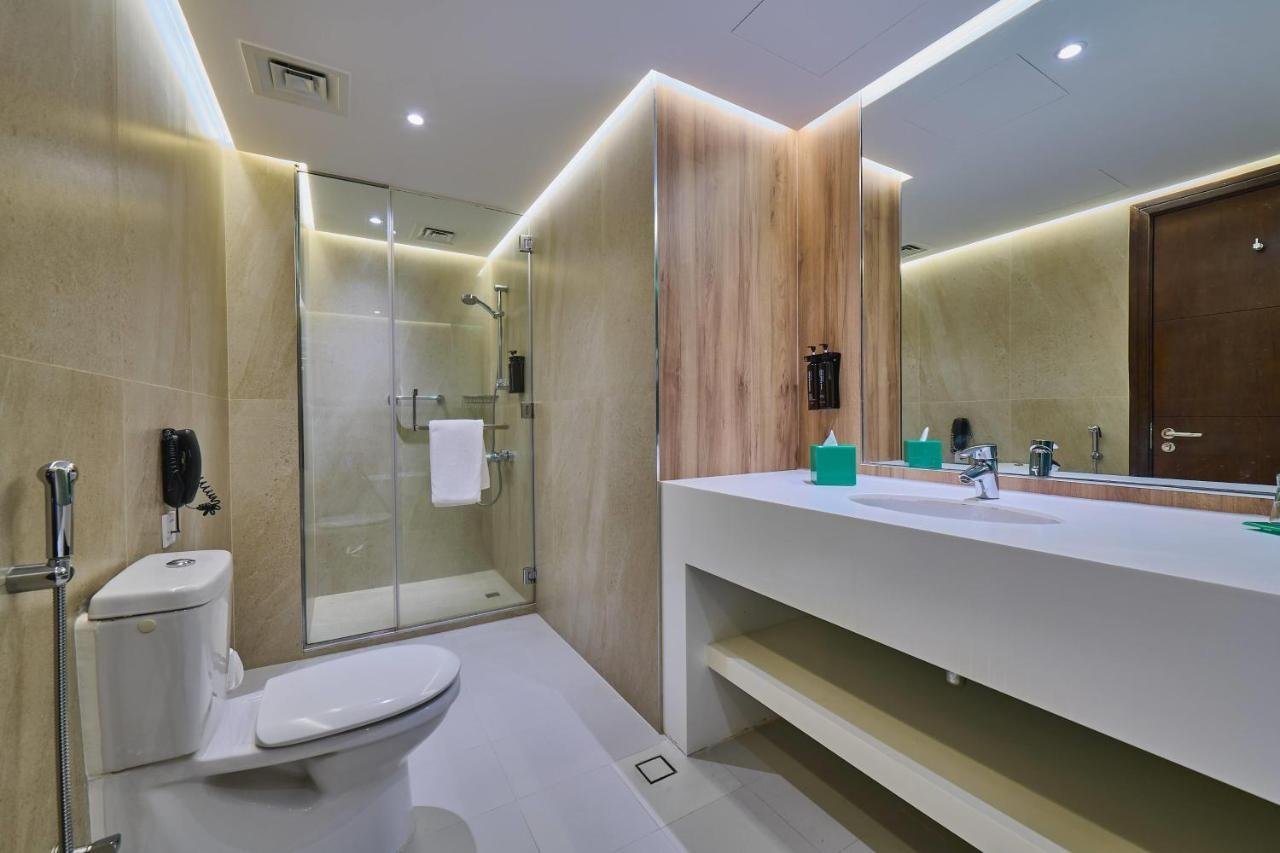 Photo of Deluxe Twin Room with City View #4