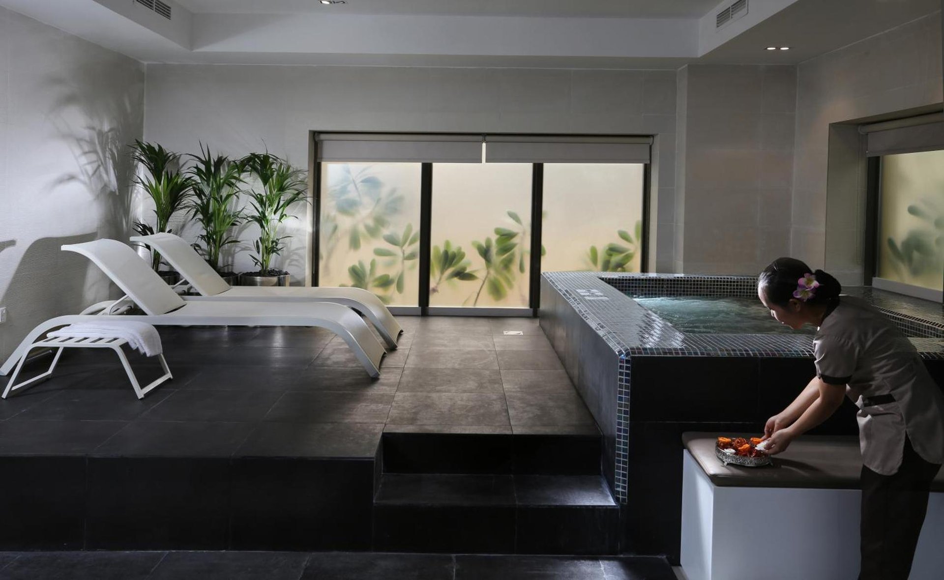 Ramada Hotel, Suites and Apartments by Wyndham Dubai JBR