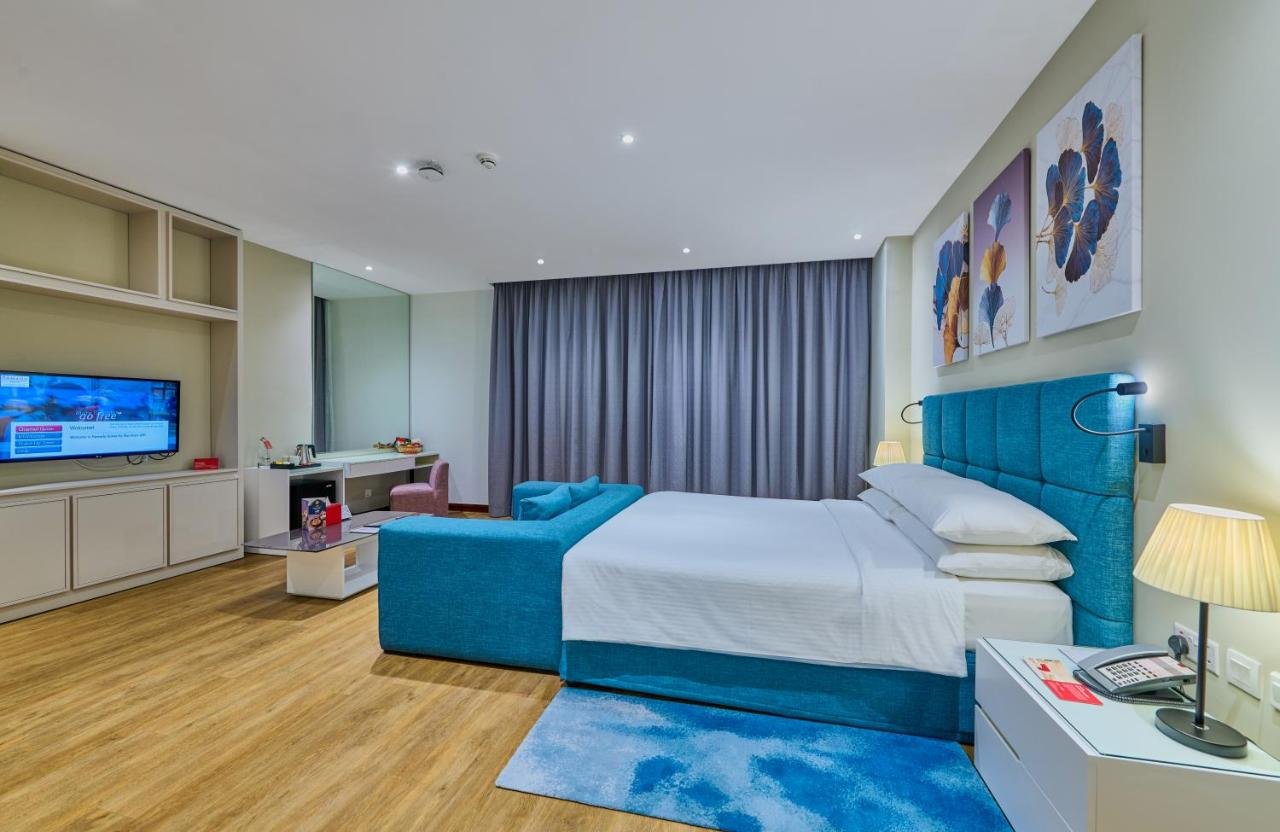 Photo of 30 hrs. Staycation Offer 10 AM Check in 4 PM Checkout, 25% Off F&B, Spa and Laundry #3