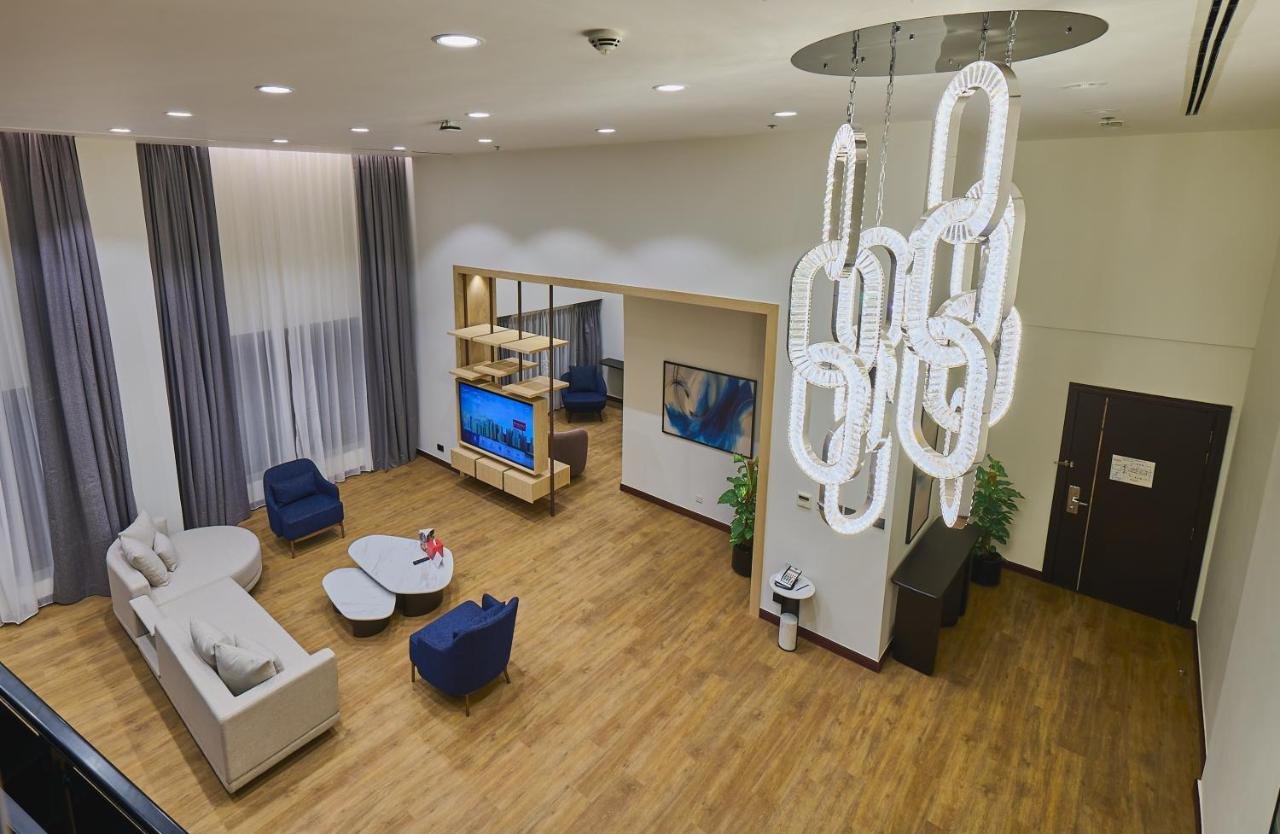 Photo of One-Bedroom Penthouse King Suite with City View #13