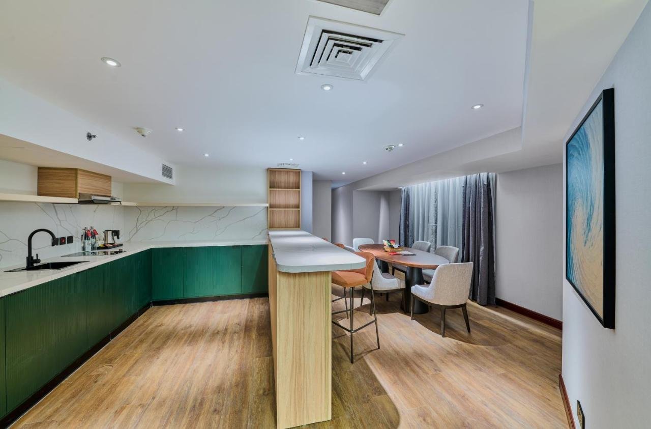 Ramada Hotel, Suites and Apartments by Wyndham Dubai JBR