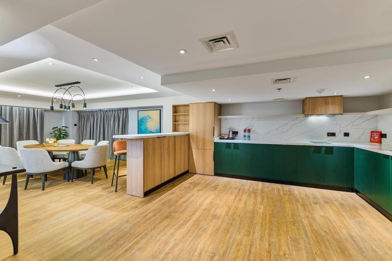 Photo of Three-Bedroom Penthouse Suite #4
