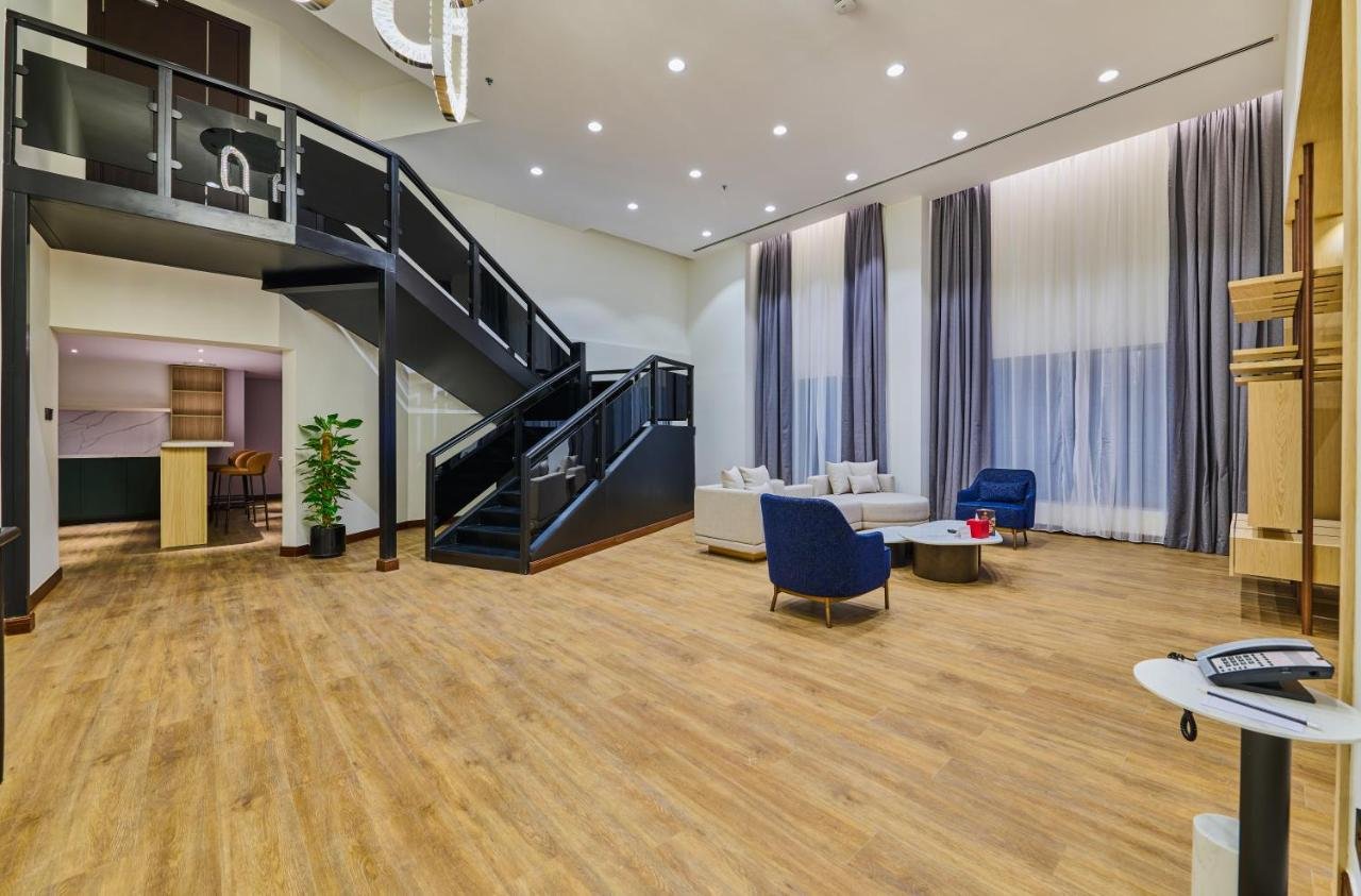 Ramada Hotel, Suites and Apartments by Wyndham Dubai JBR