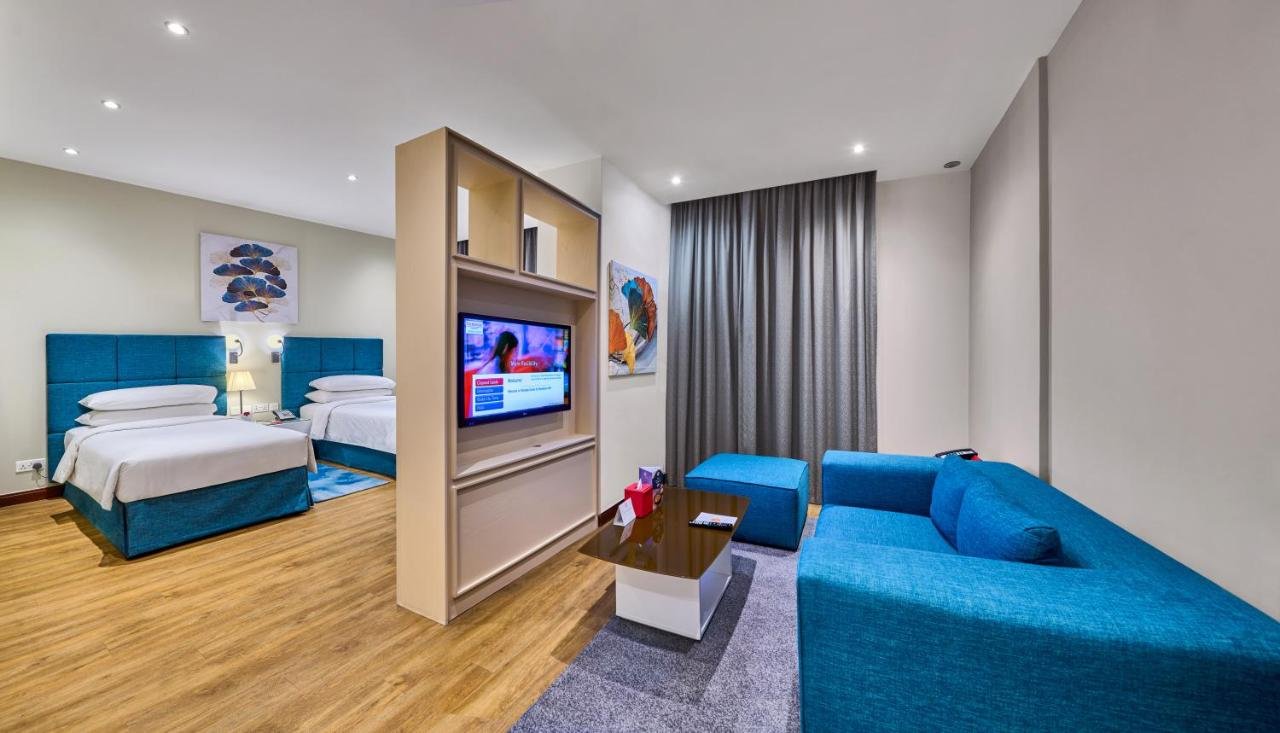 Deluxe Twin Room with City View