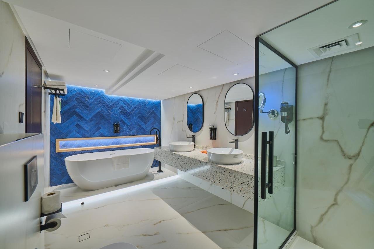 Ramada Hotel, Suites and Apartments by Wyndham Dubai JBR